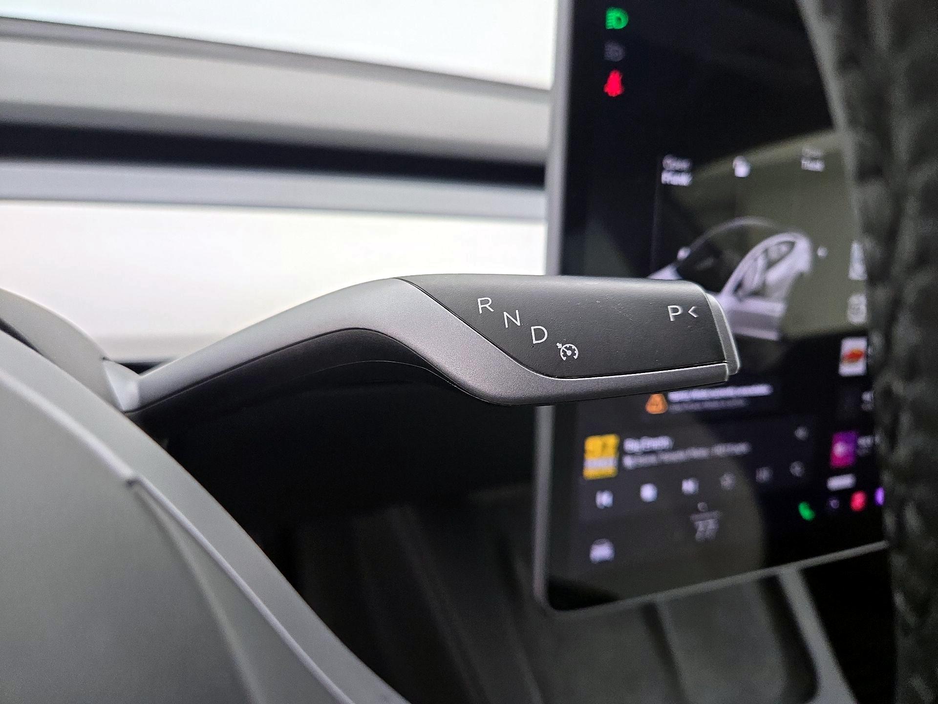 Thumbnail: 2022 Tesla Model 3 - 17