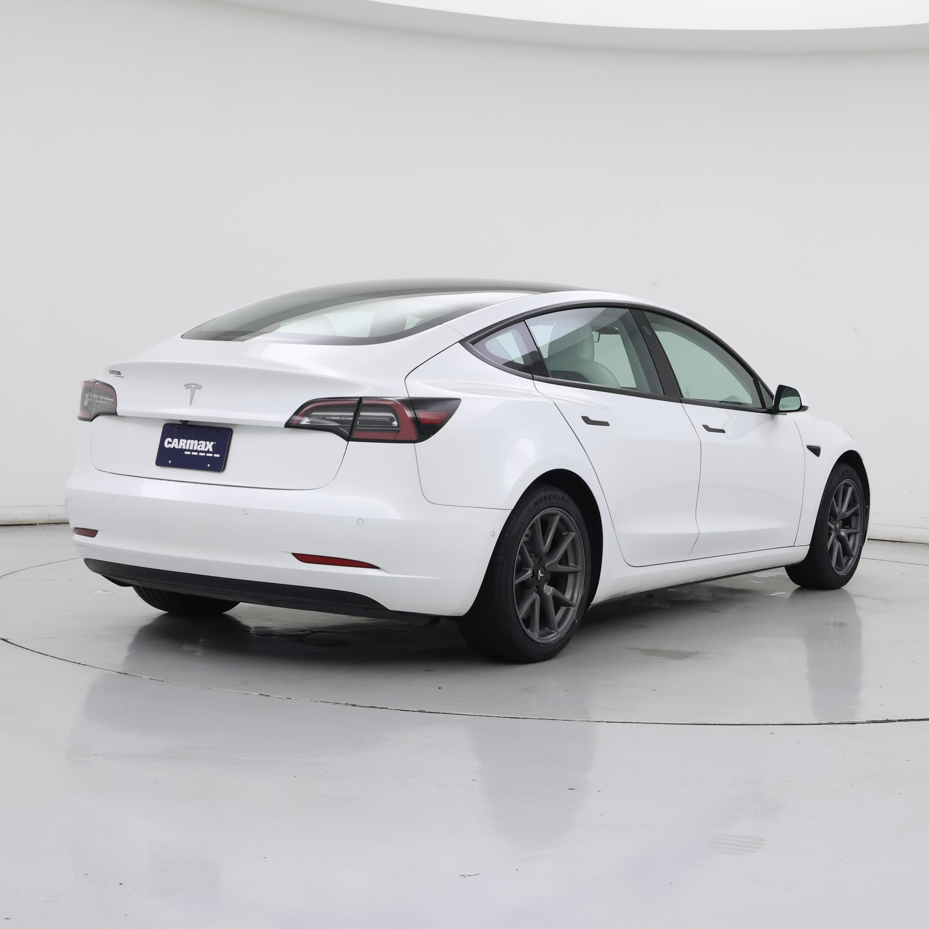 Thumbnail: 2022 Tesla Model 3 - 8