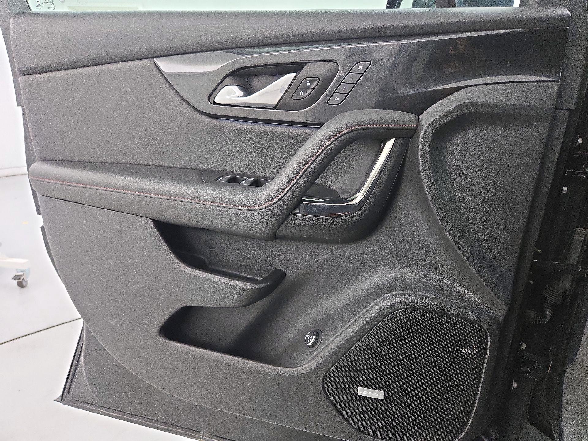 Thumbnail: 2023 Chevrolet Blazer - 12