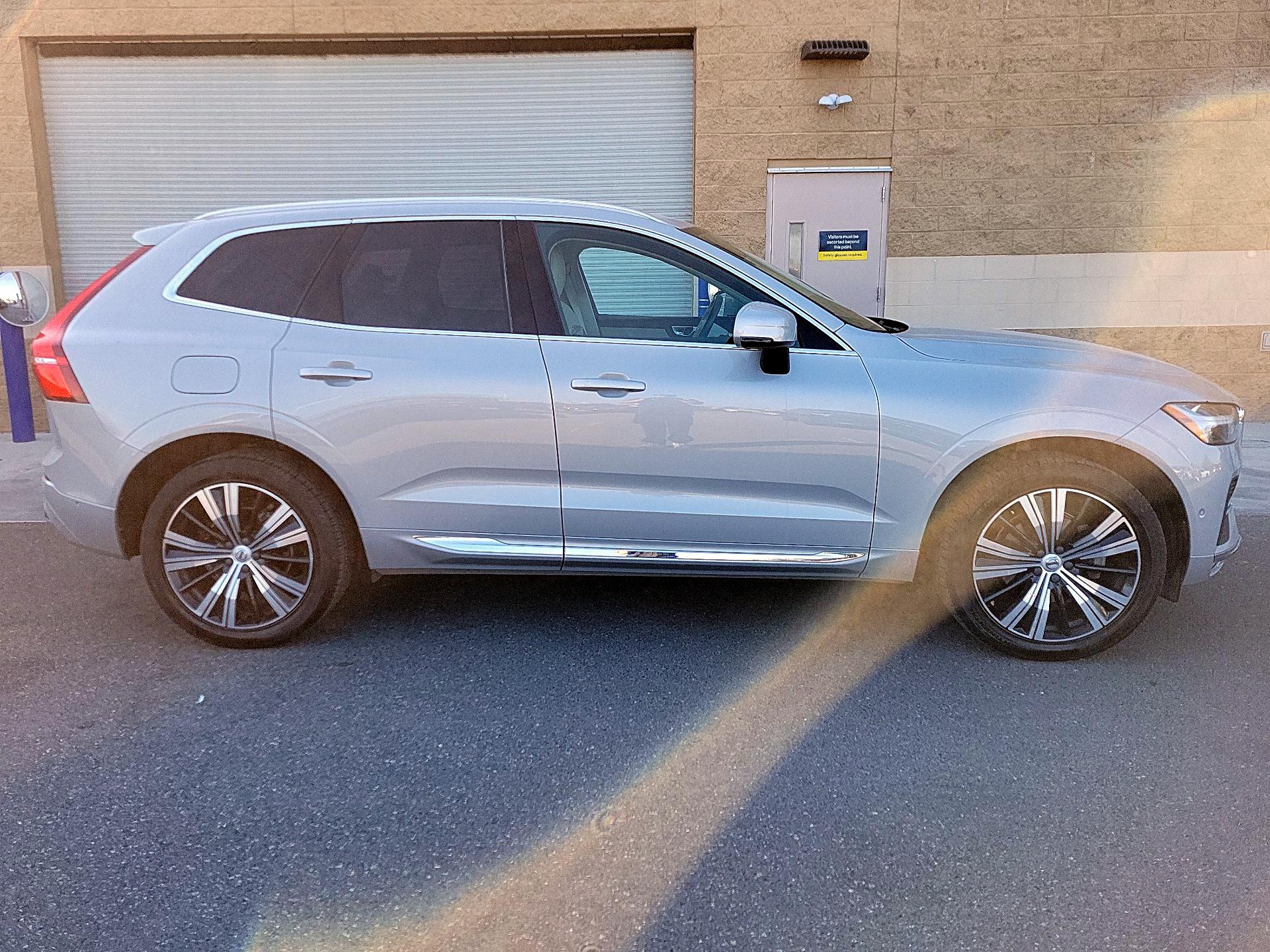 Thumbnail: 2023 Volvo XC60 - 4