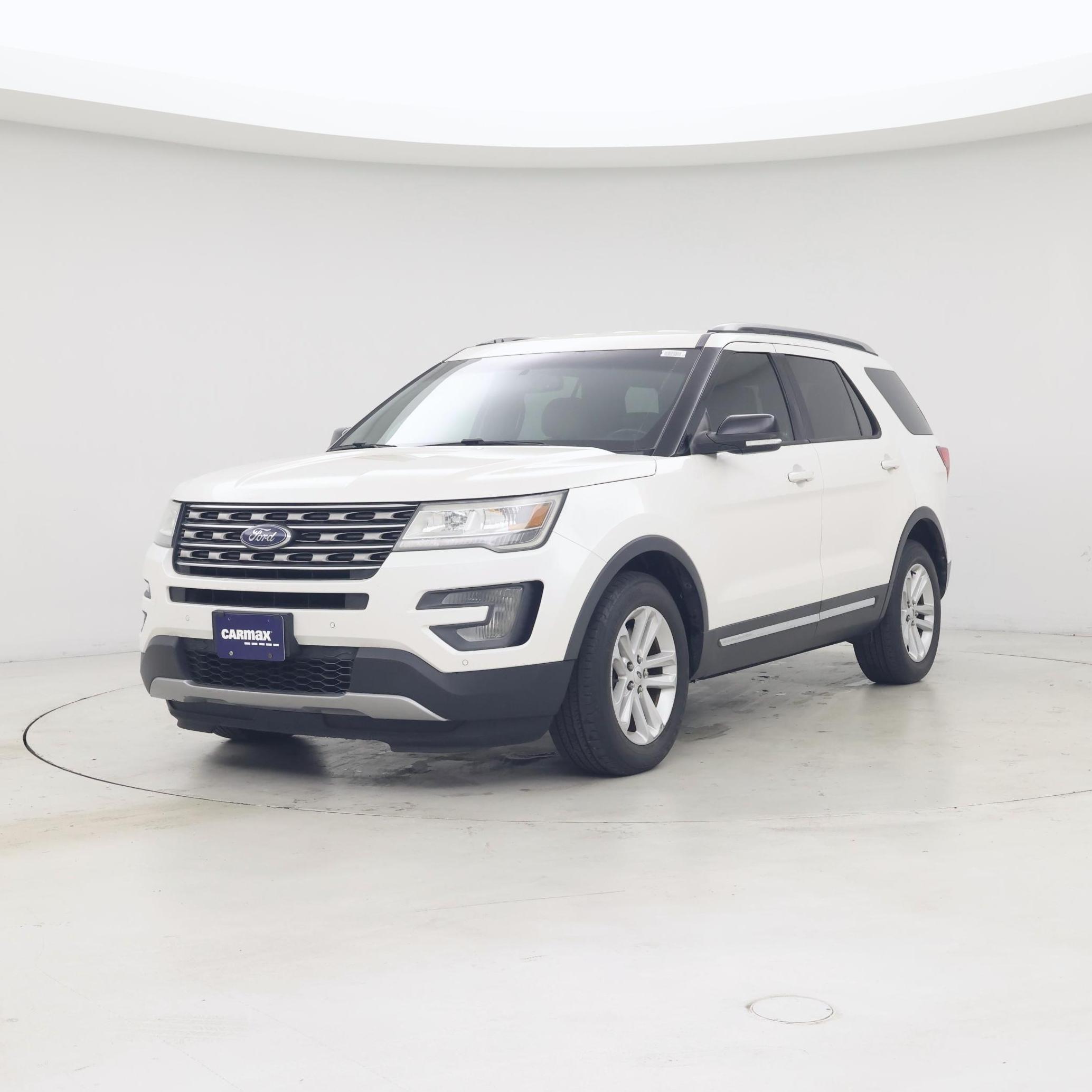 Thumbnail: 2016 Ford Explorer - 4