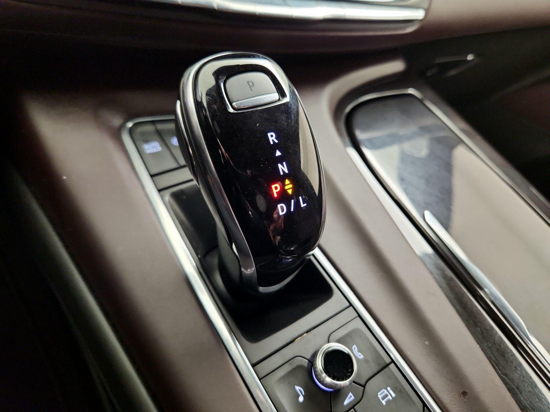 Thumbnail: 2024 Cadillac Escalade - 18