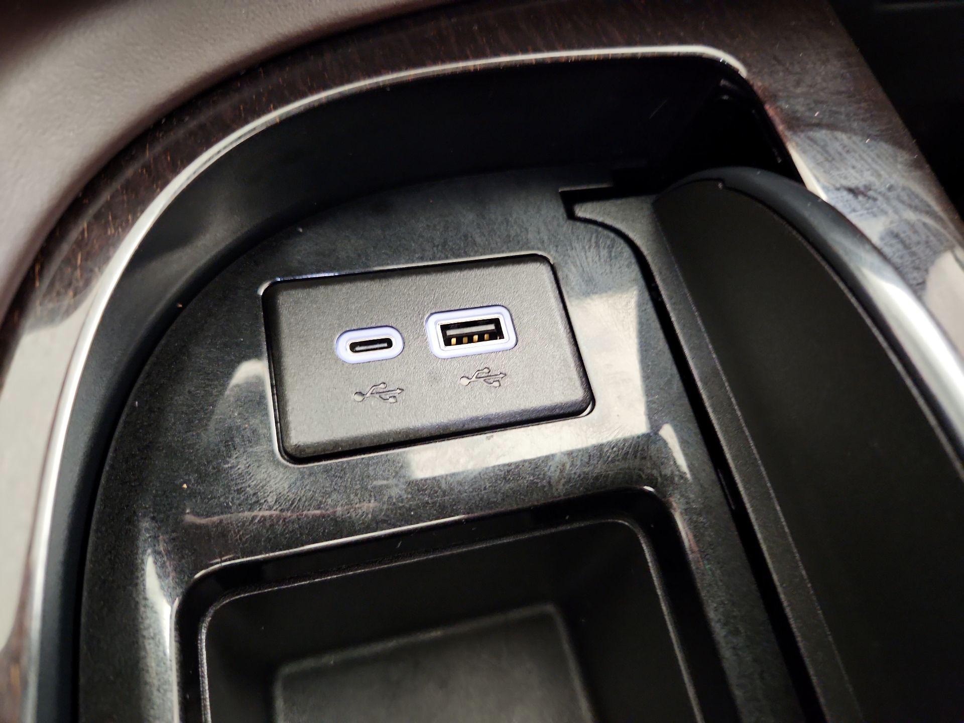 Thumbnail: 2024 Cadillac Escalade - 19