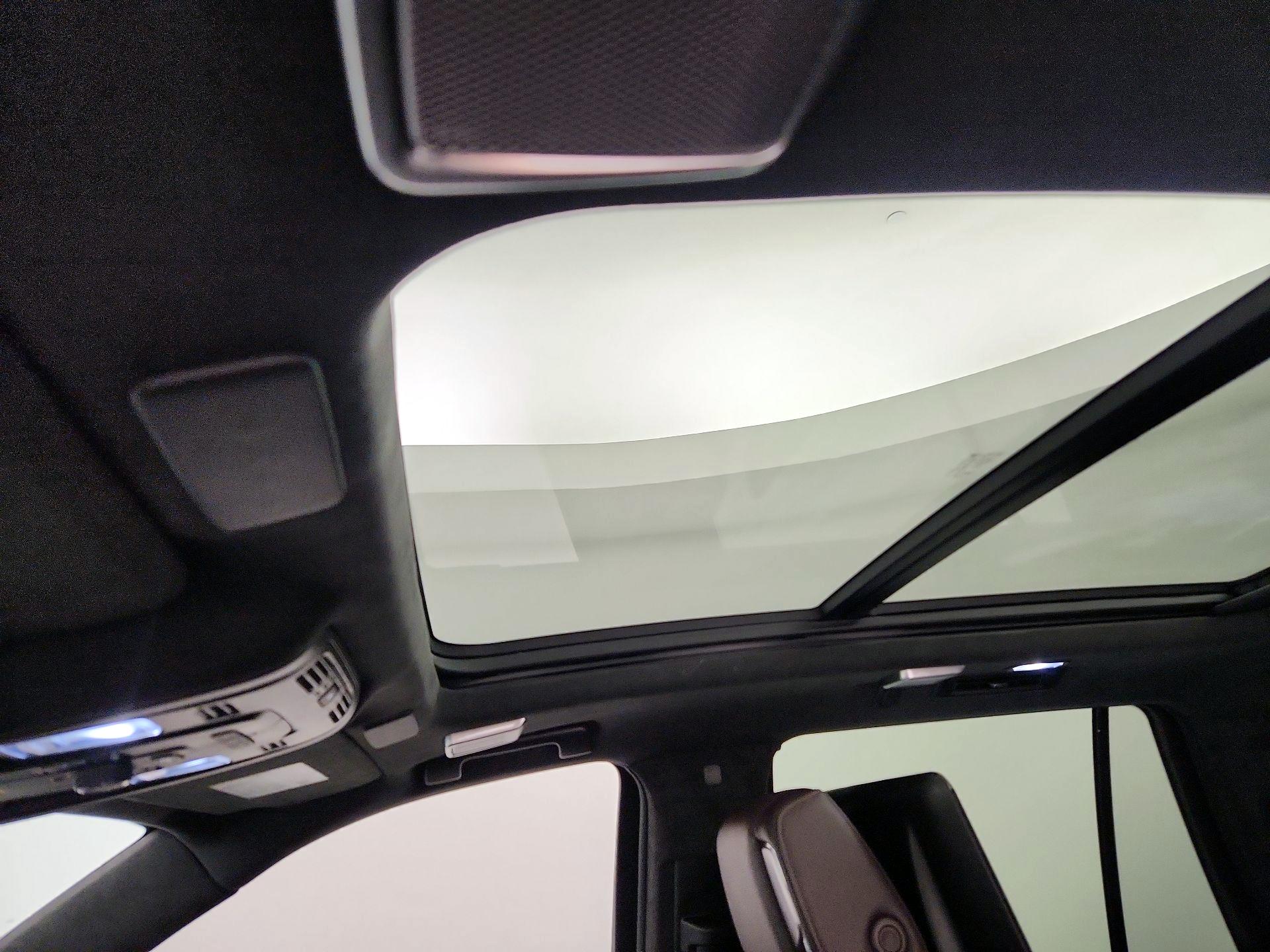 Thumbnail: 2024 Cadillac Escalade - 20