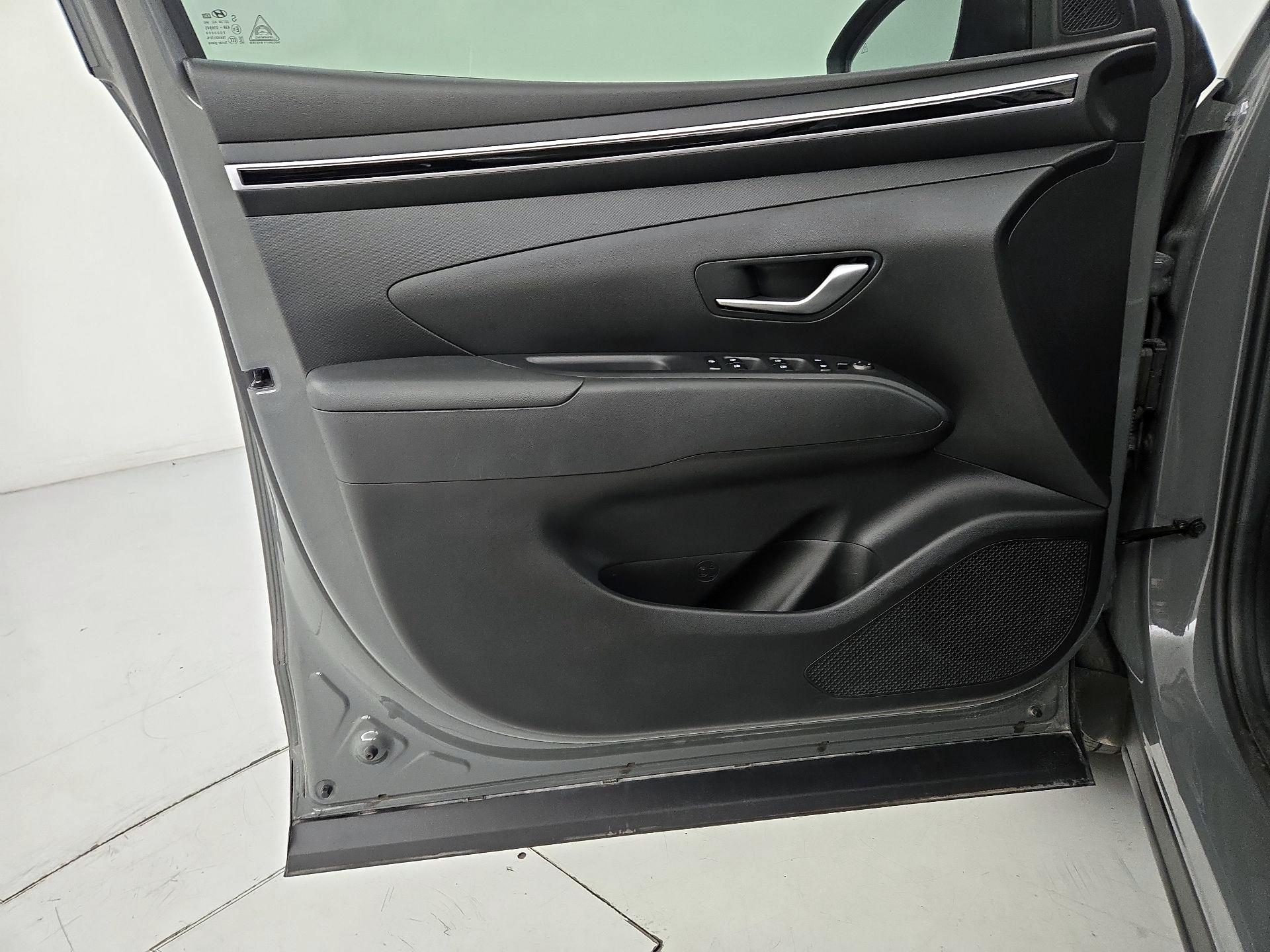 Thumbnail: 2023 Hyundai Santa Cruz - 12