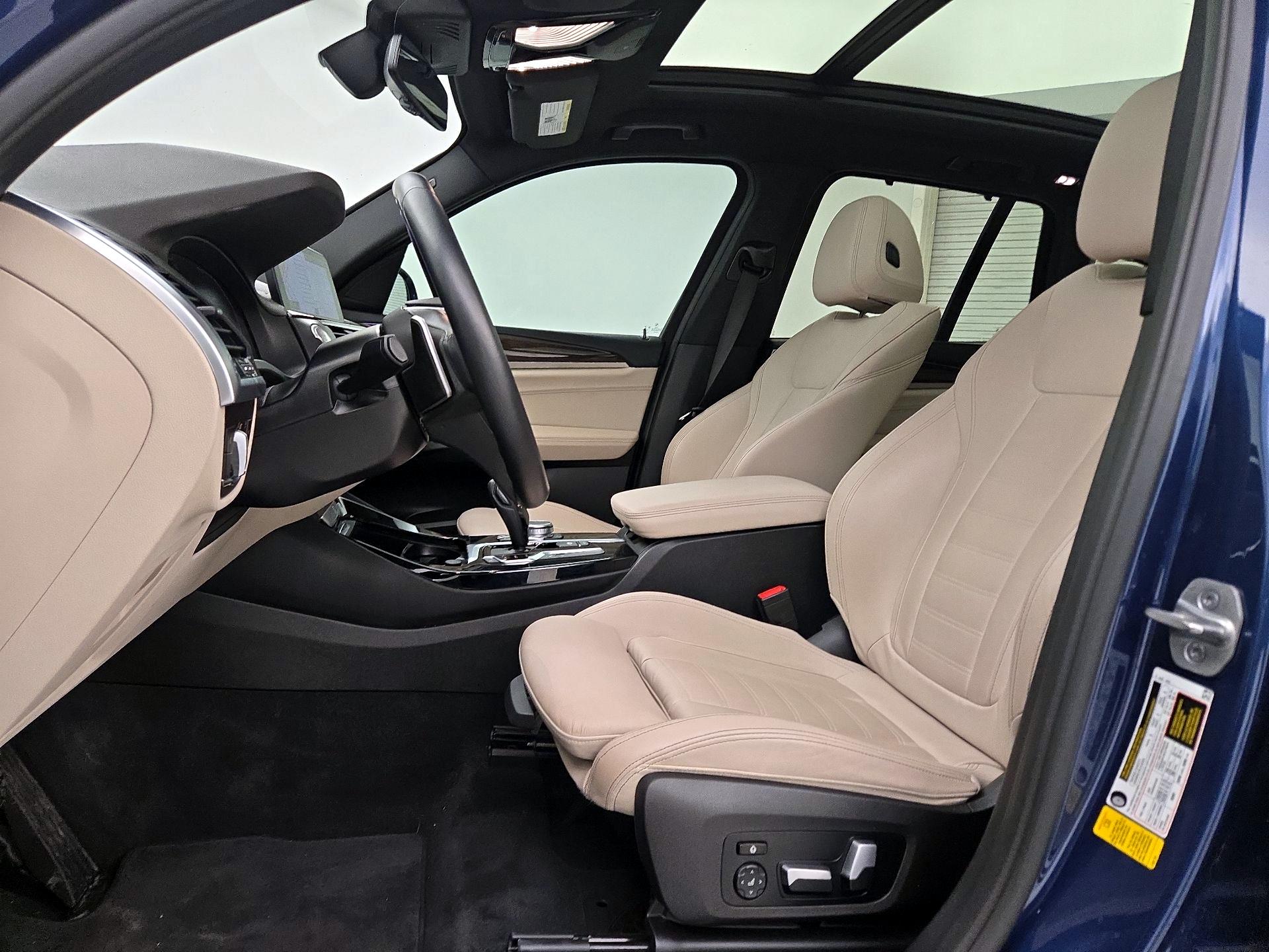 Thumbnail: 2021 BMW X3 - 11