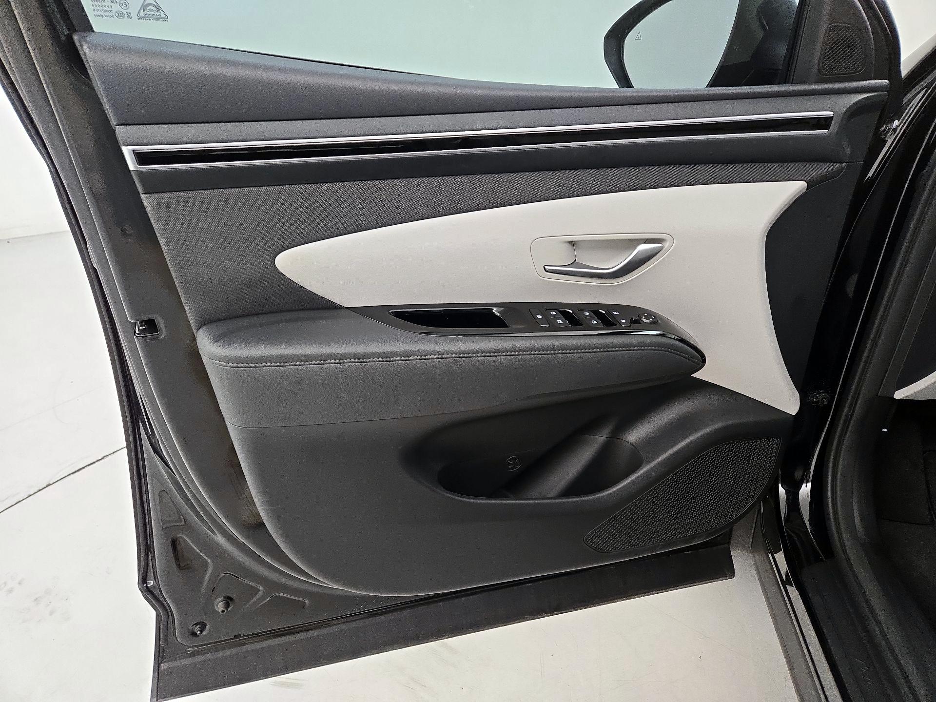 Thumbnail: 2023 Hyundai Tucson - 12