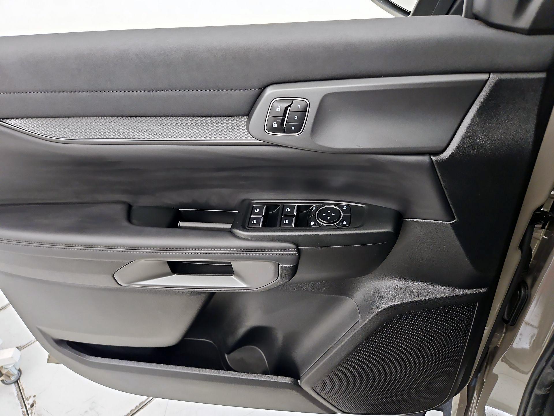 Thumbnail: 2025 Ford Ranger - 12