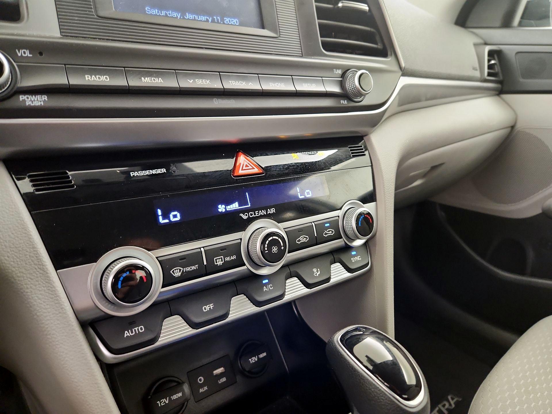 Thumbnail: 2020 Hyundai Elantra - 16