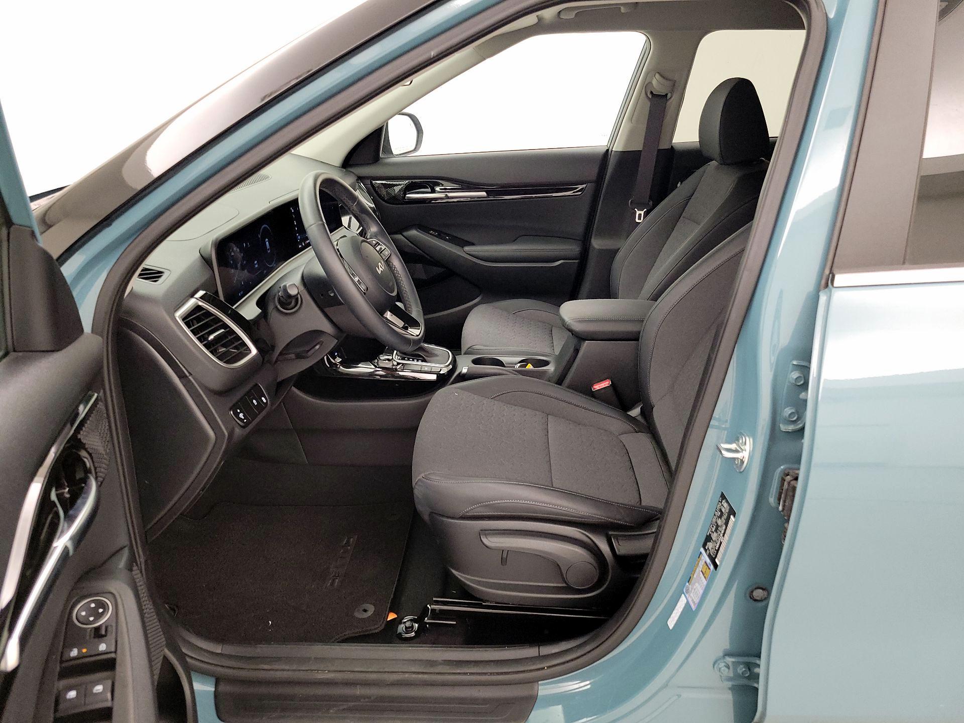 Thumbnail: 2024 Kia Seltos - 11