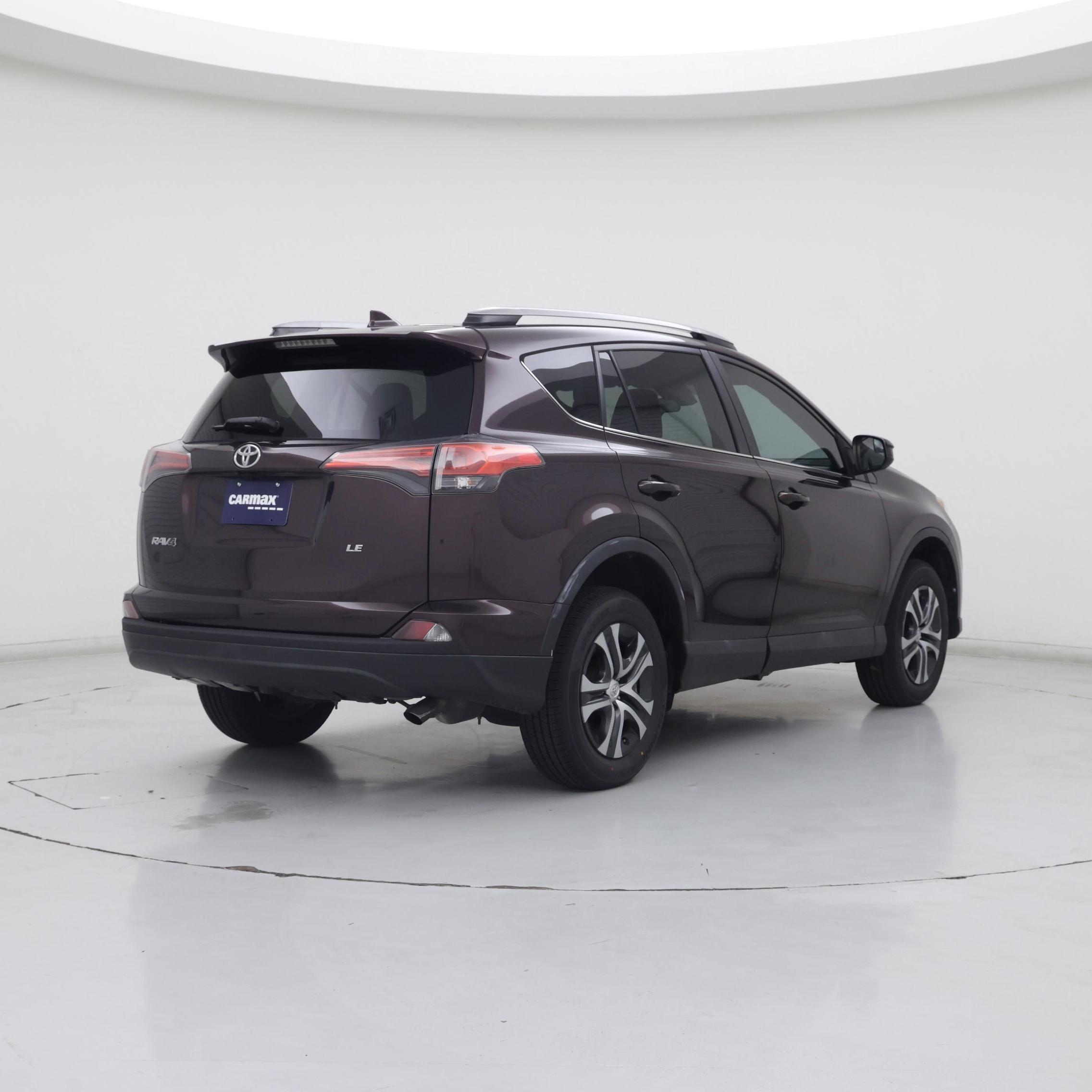 Thumbnail: 2018 Toyota RAV4 - 8