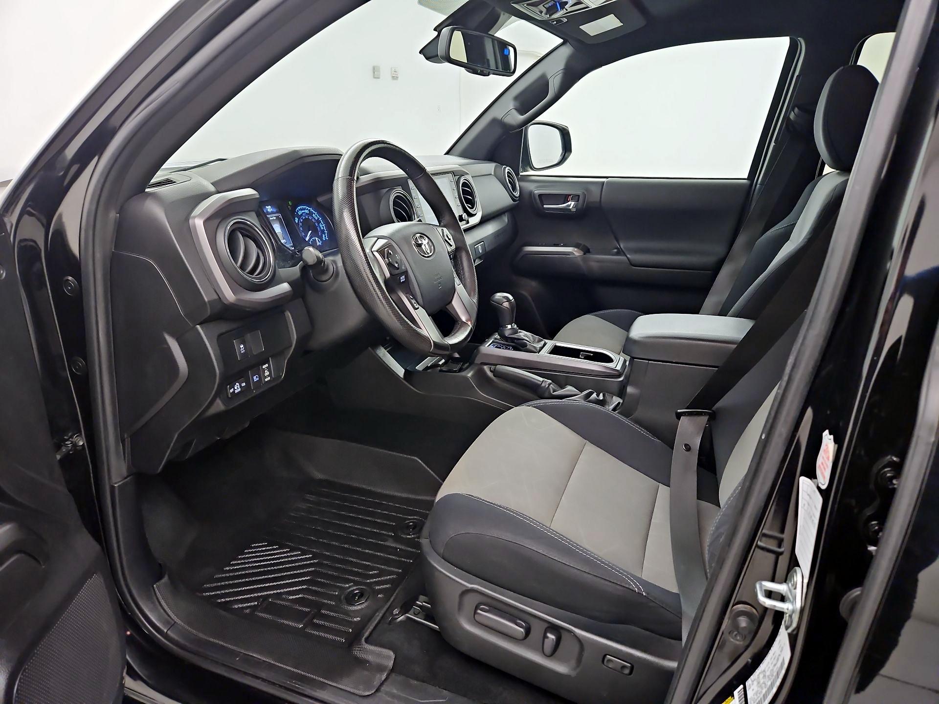 Thumbnail: 2023 Toyota Tacoma - 11