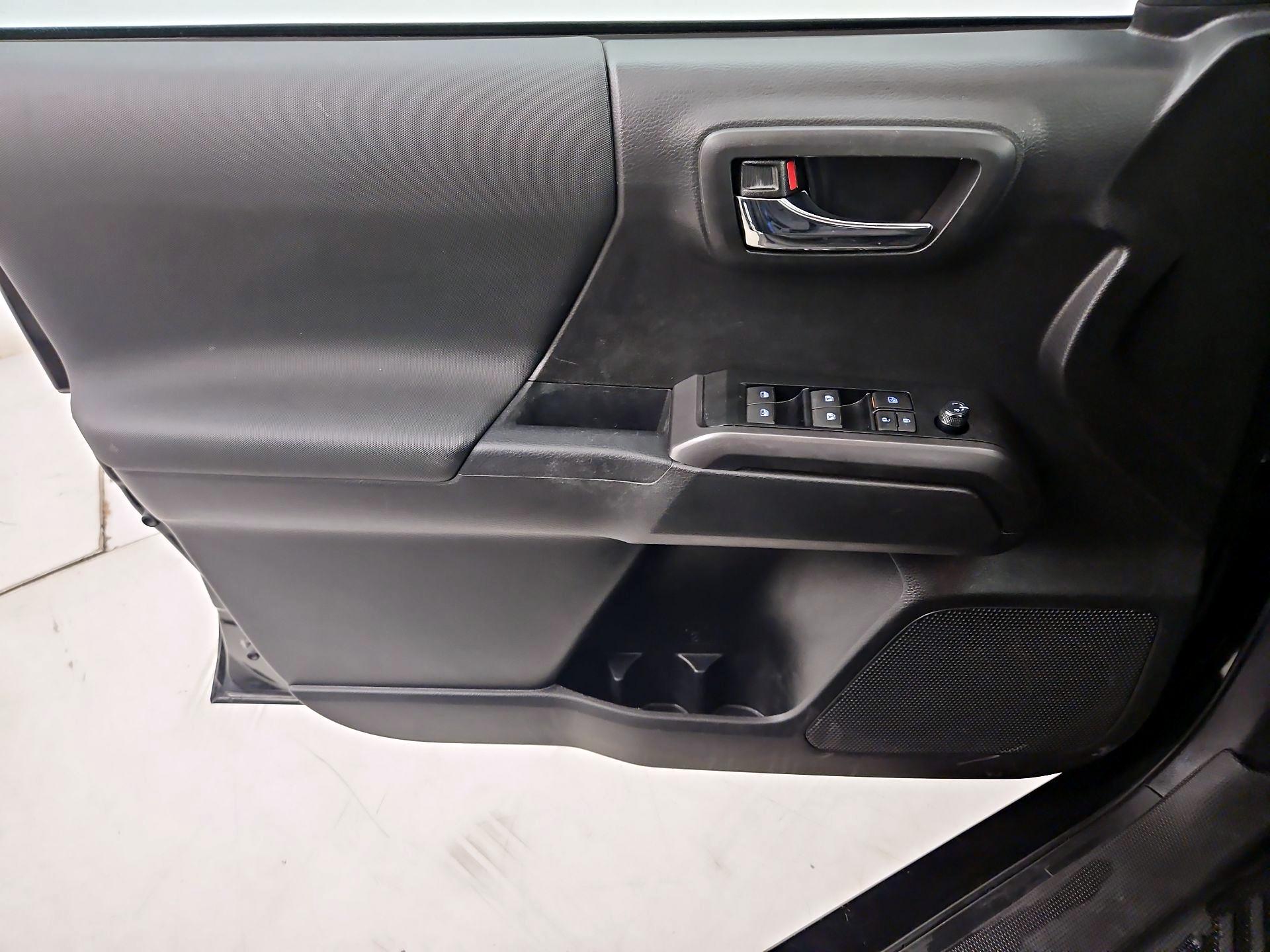 Thumbnail: 2023 Toyota Tacoma - 12