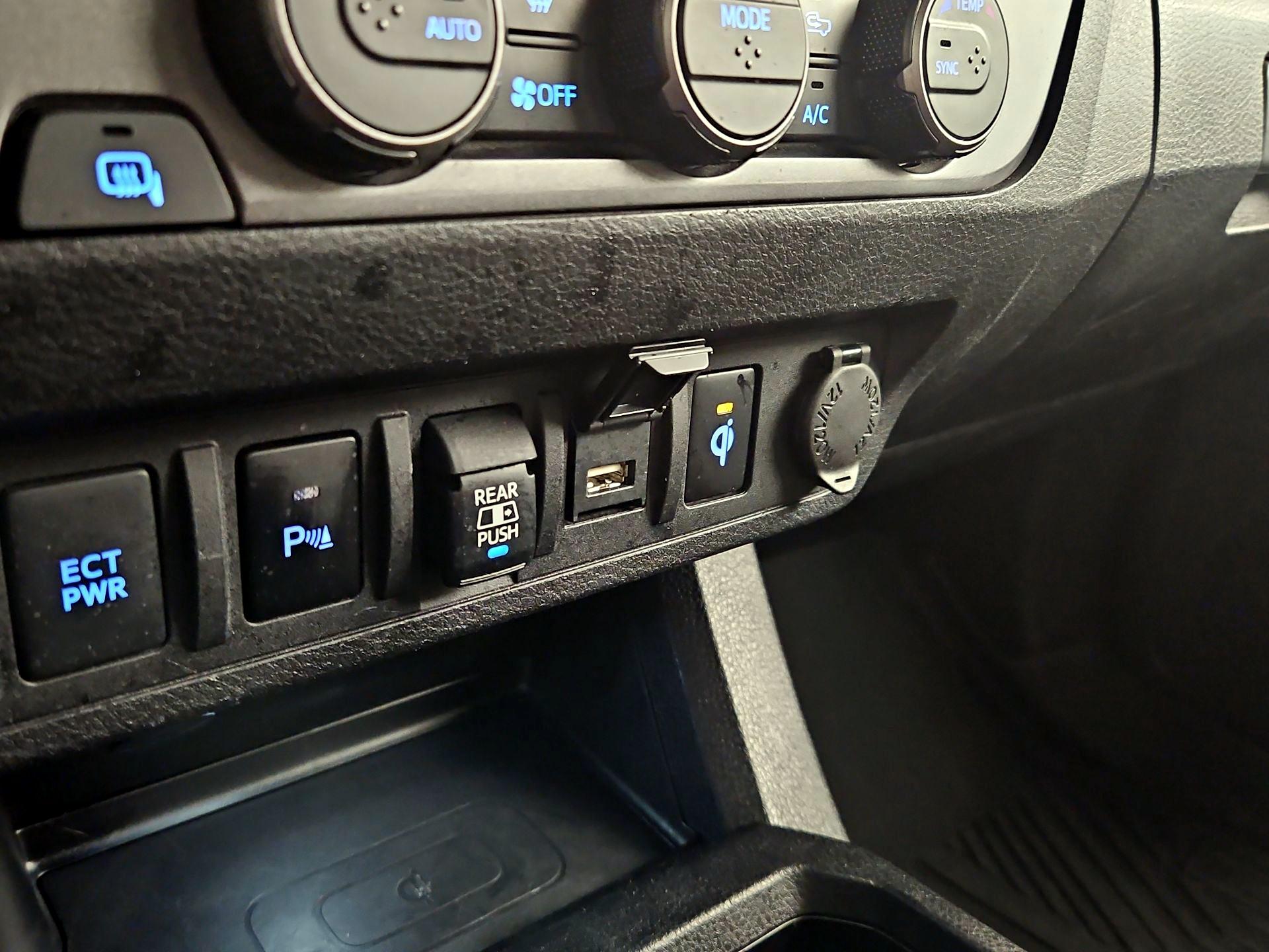 Thumbnail: 2023 Toyota Tacoma - 18