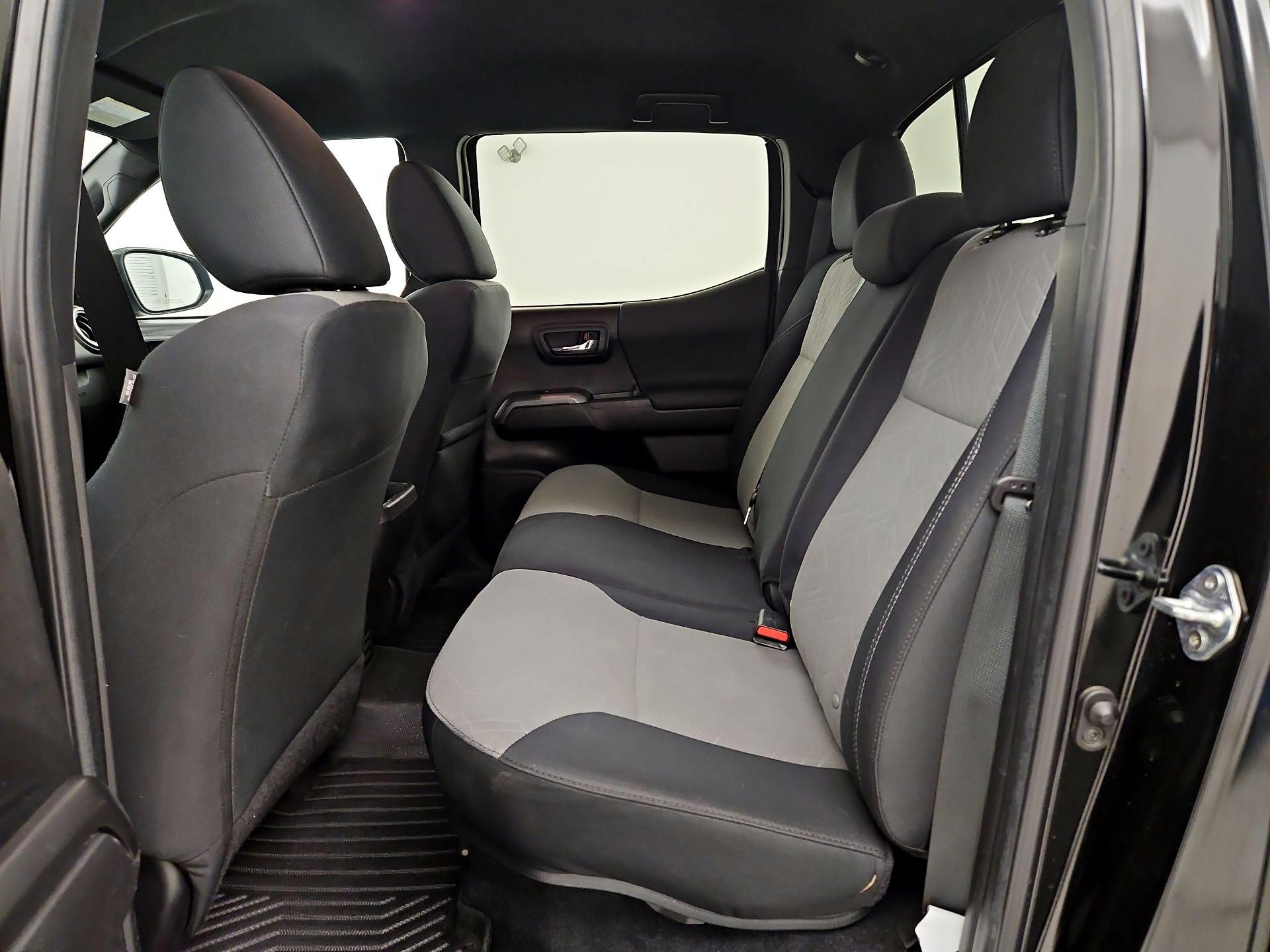 Thumbnail: 2023 Toyota Tacoma - 19