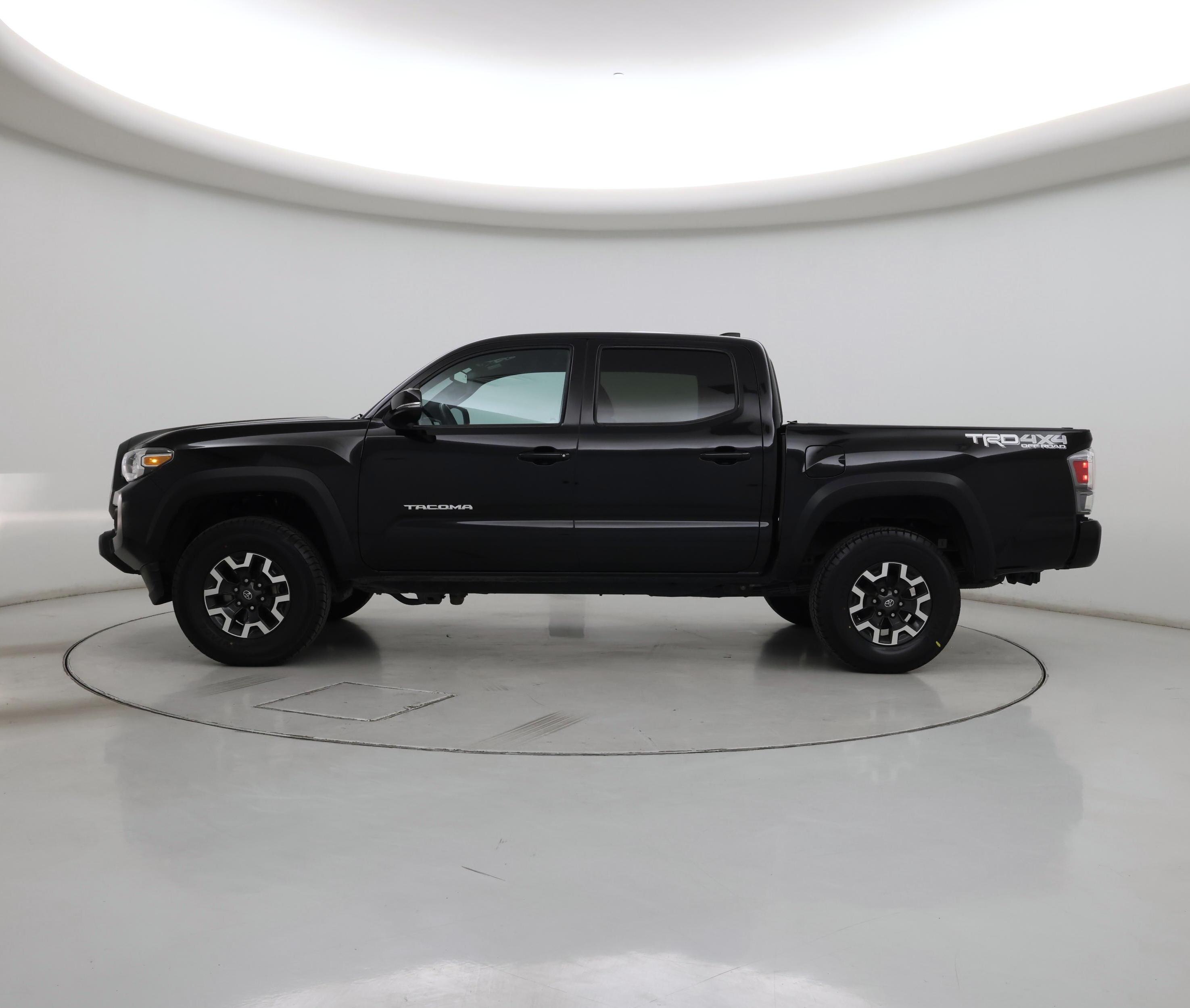 Thumbnail: 2023 Toyota Tacoma - 3