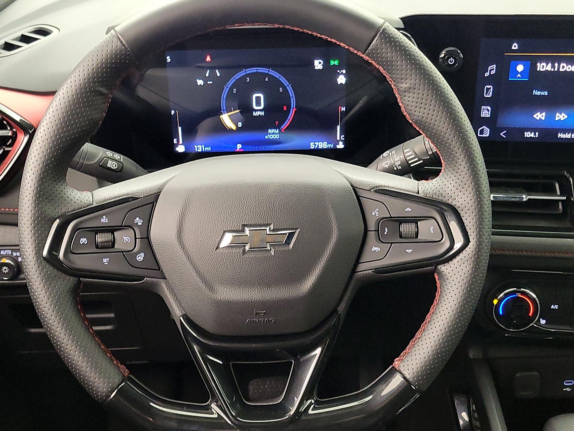 Thumbnail: 2026 Chevrolet TrailBlazer - 10