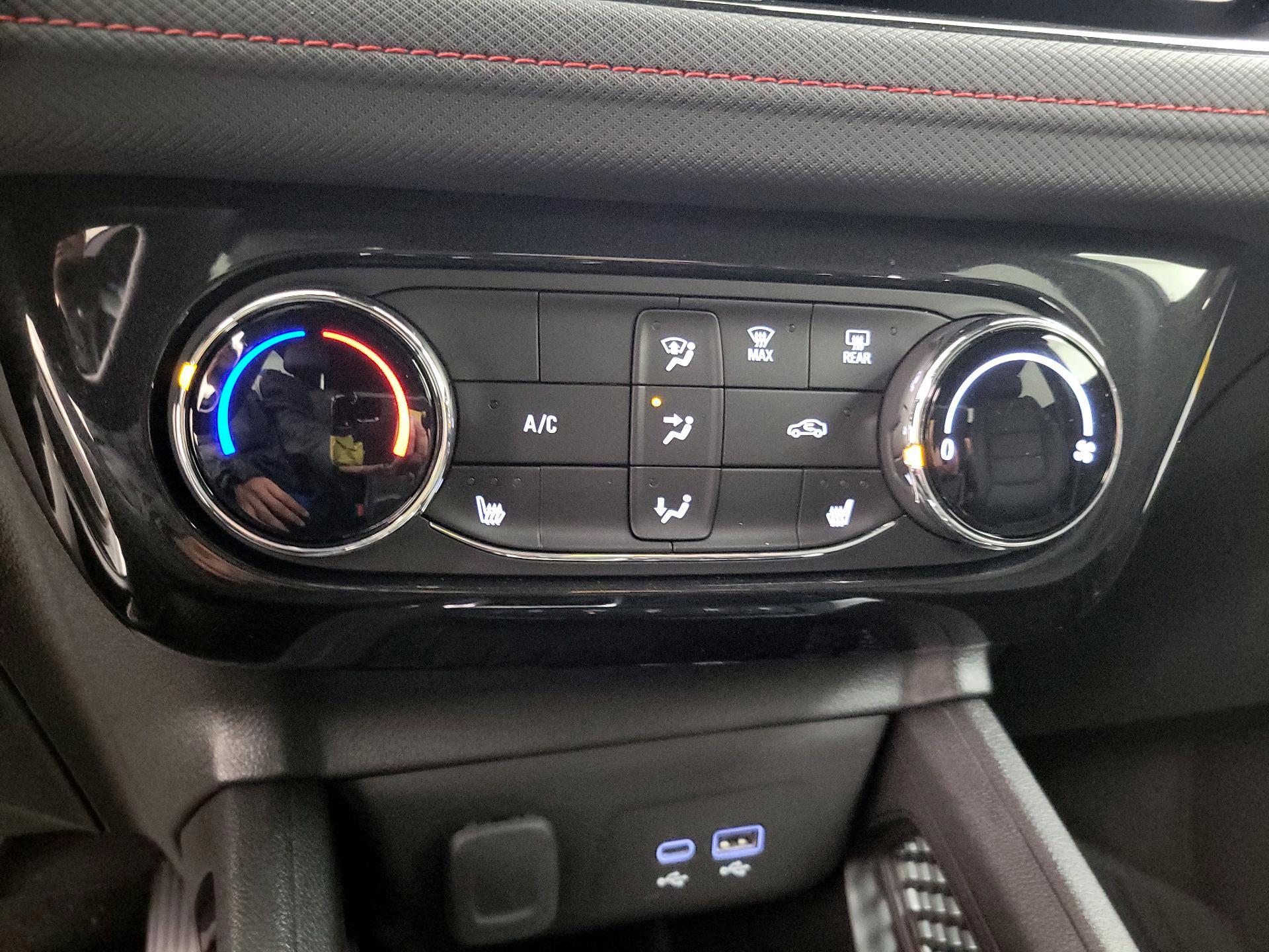 Thumbnail: 2026 Chevrolet TrailBlazer - 16