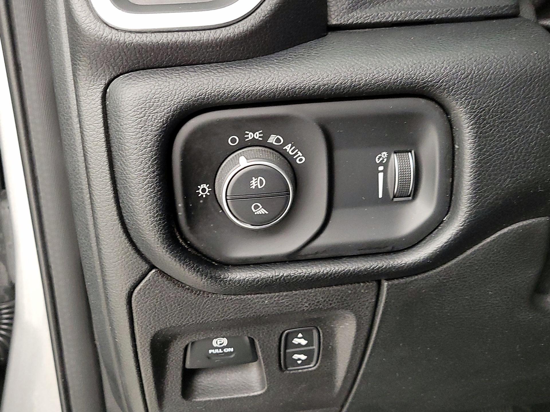 Thumbnail: 2021 RAM 1500 - 13