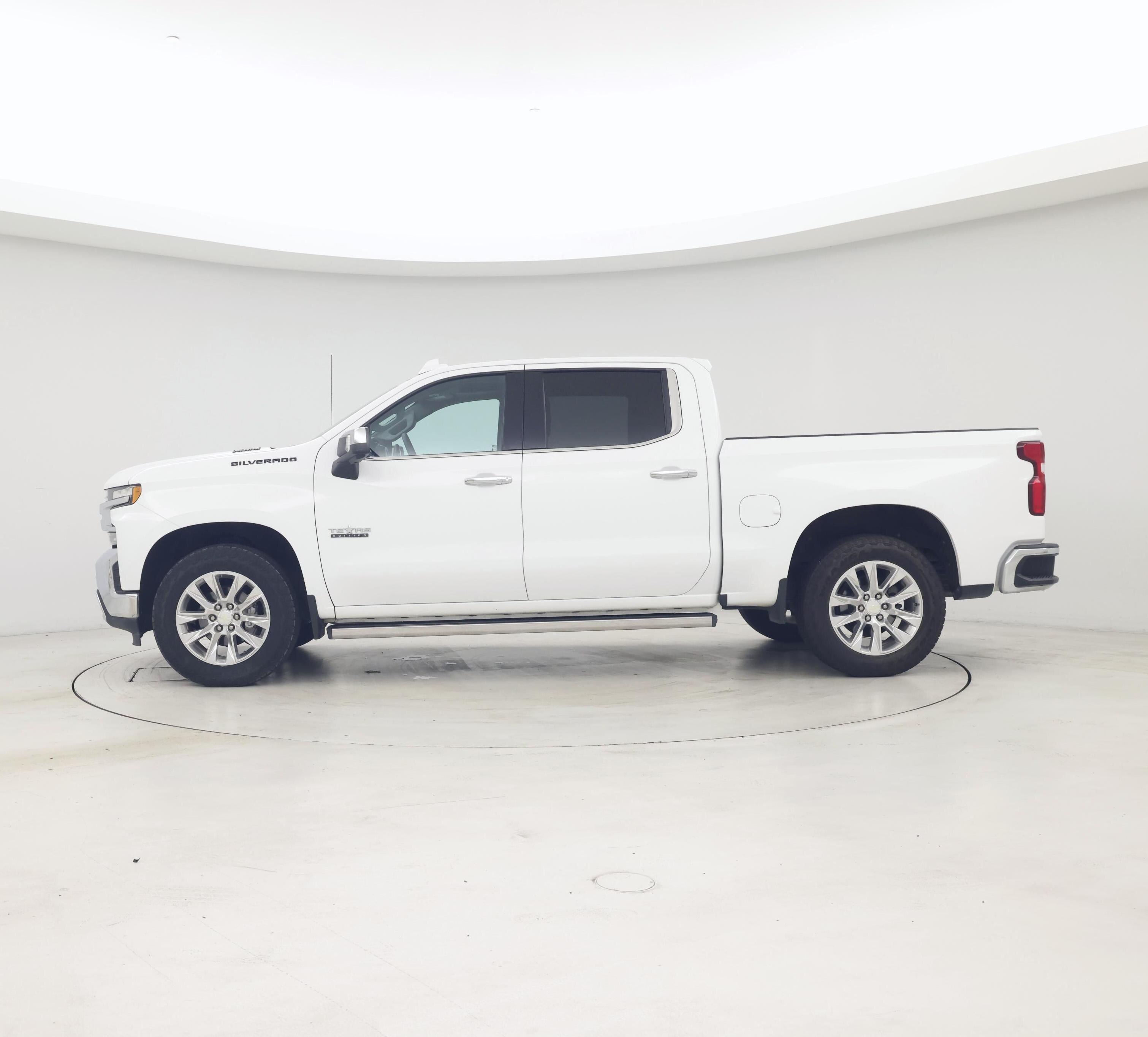 Thumbnail: 2021 Chevrolet Silverado 1500 - 3