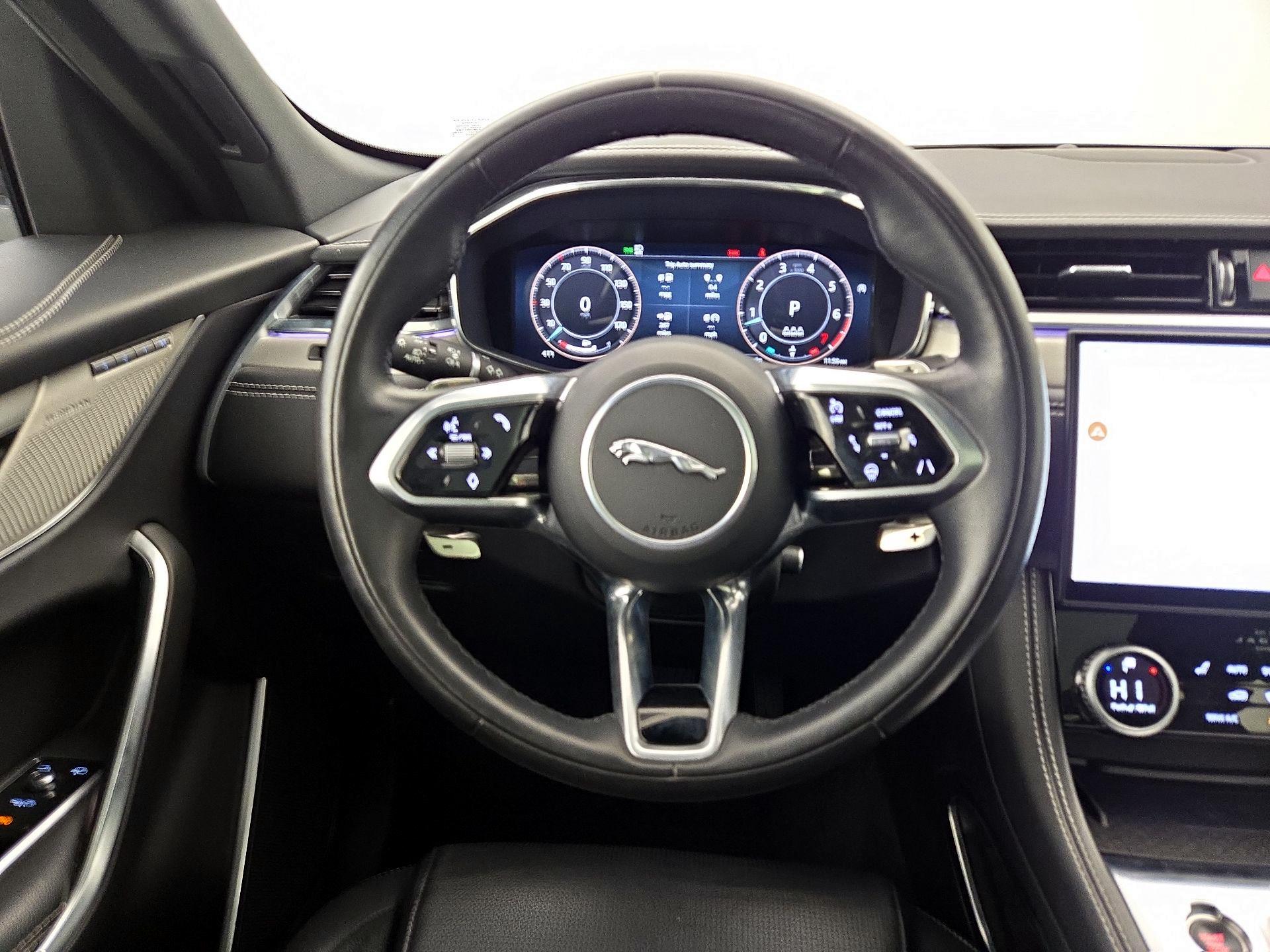 Thumbnail: 2024 Jaguar F-Pace - 10