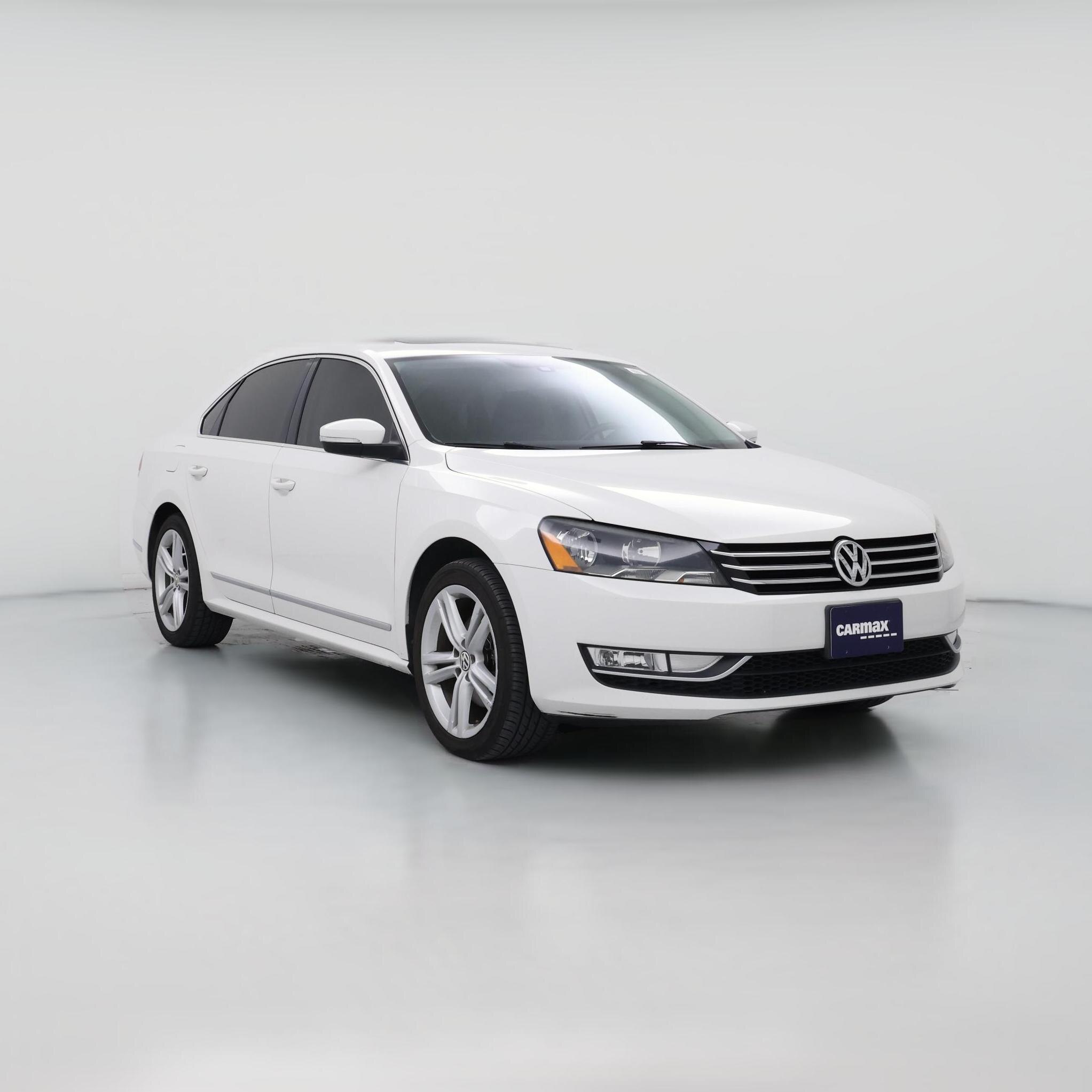 Thumbnail: 2015 Volkswagen Passat - 1