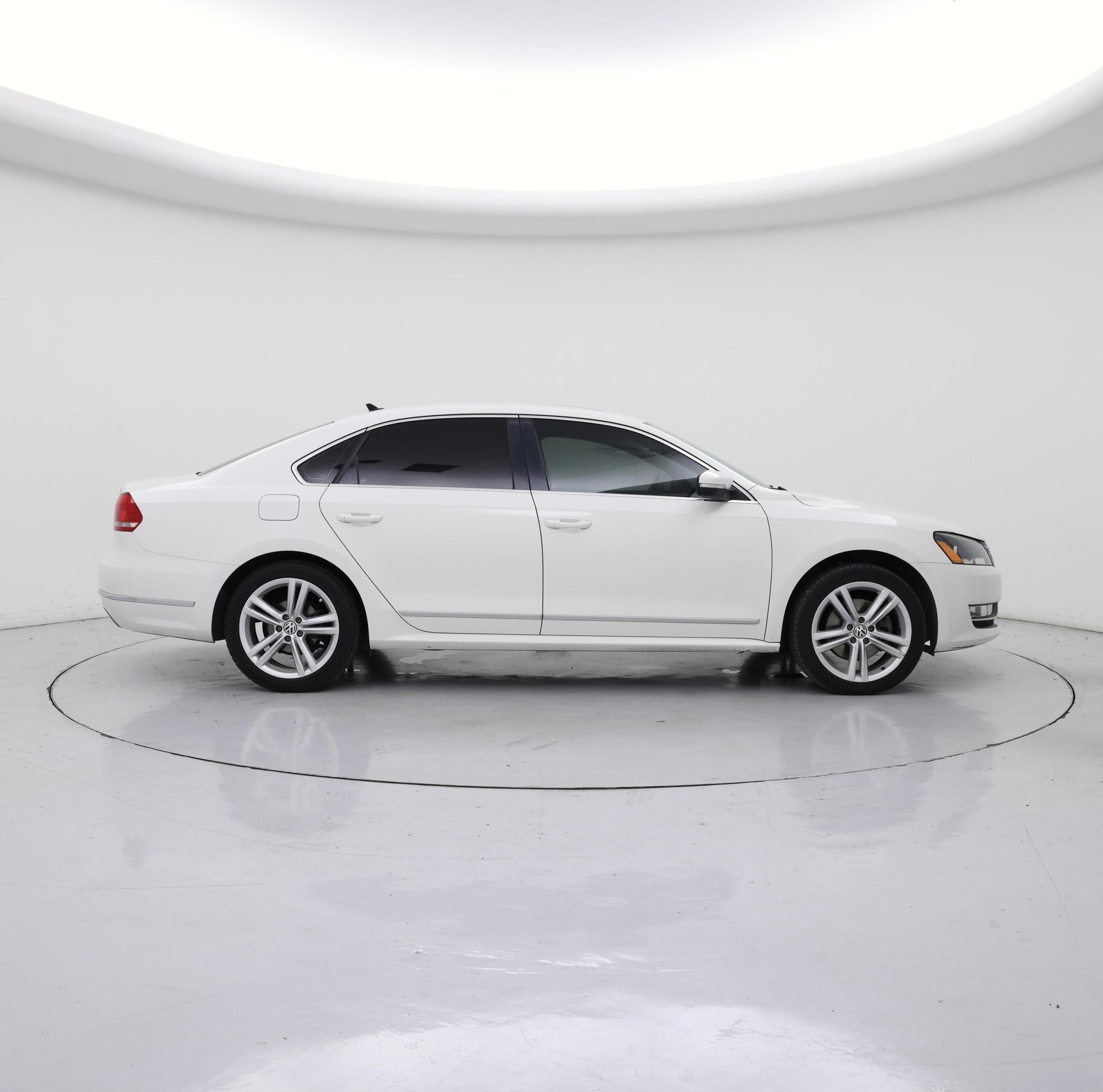 Thumbnail: 2015 Volkswagen Passat - 7