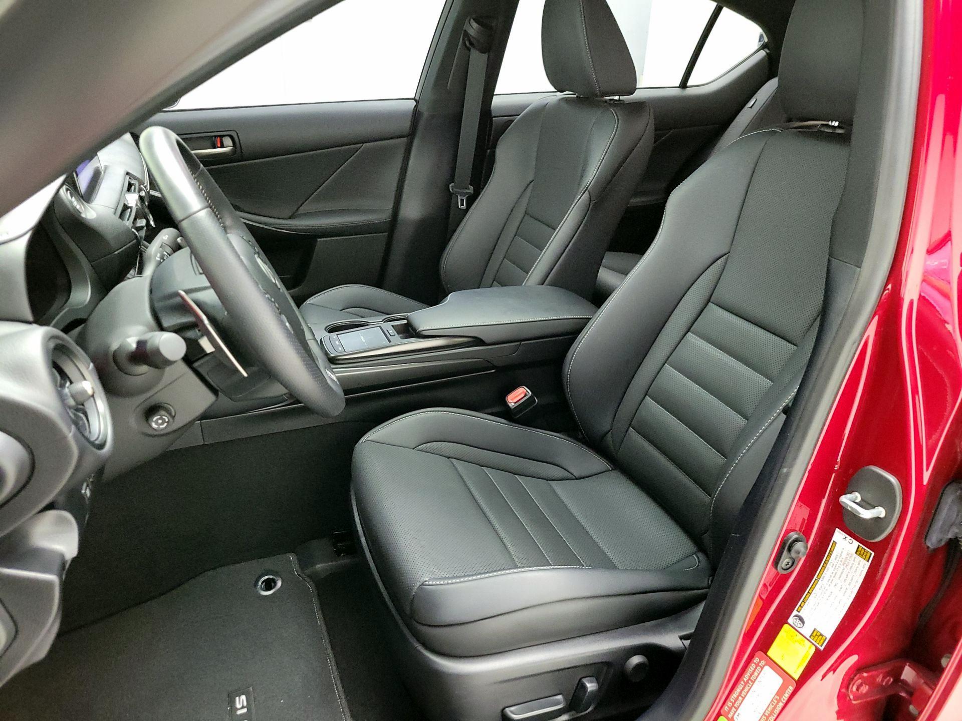 Thumbnail: 2024 Lexus IS - 11