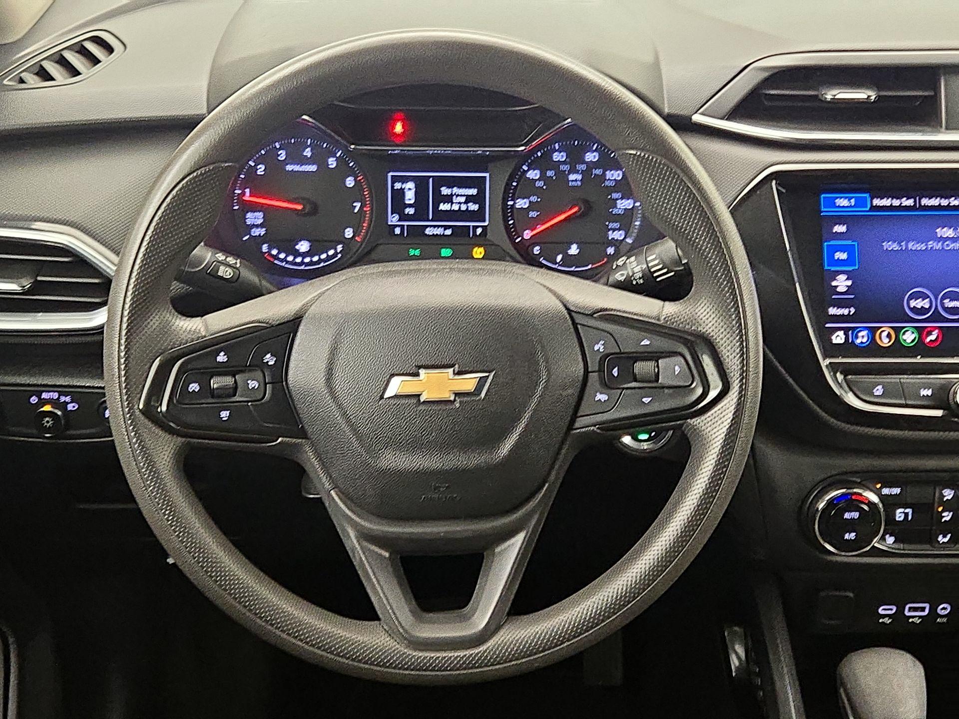 Thumbnail: 2023 Chevrolet TrailBlazer - 10