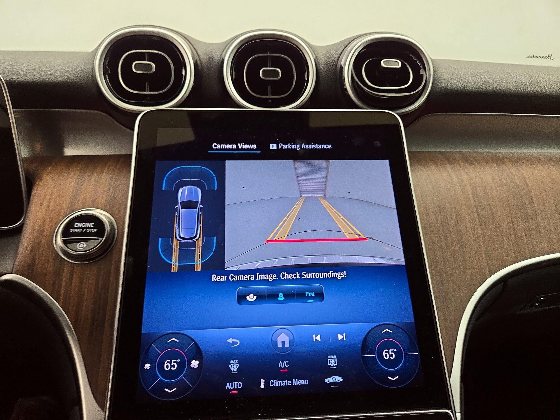 Thumbnail: 2025 Mercedes-Benz GLC - 15