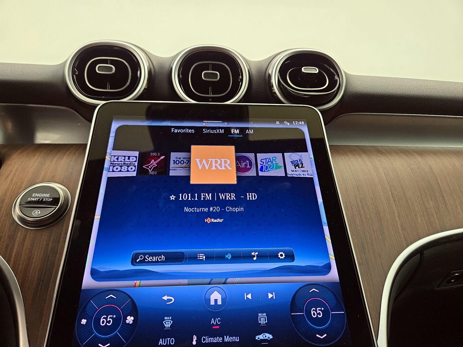 Thumbnail: 2025 Mercedes-Benz GLC - 16