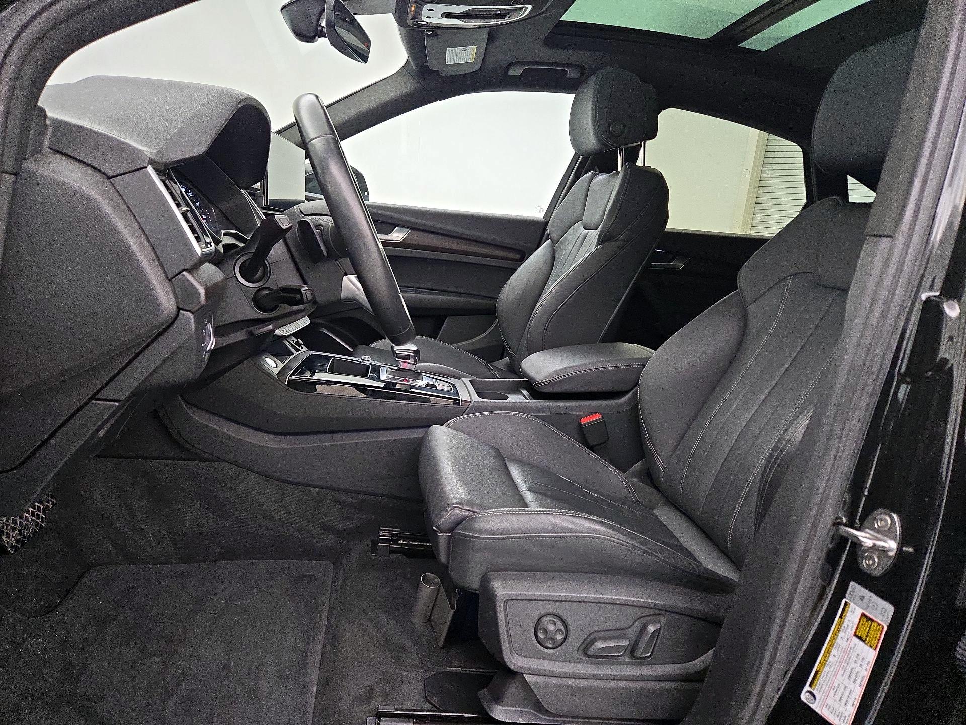 Thumbnail: 2023 Audi Q5 - 11