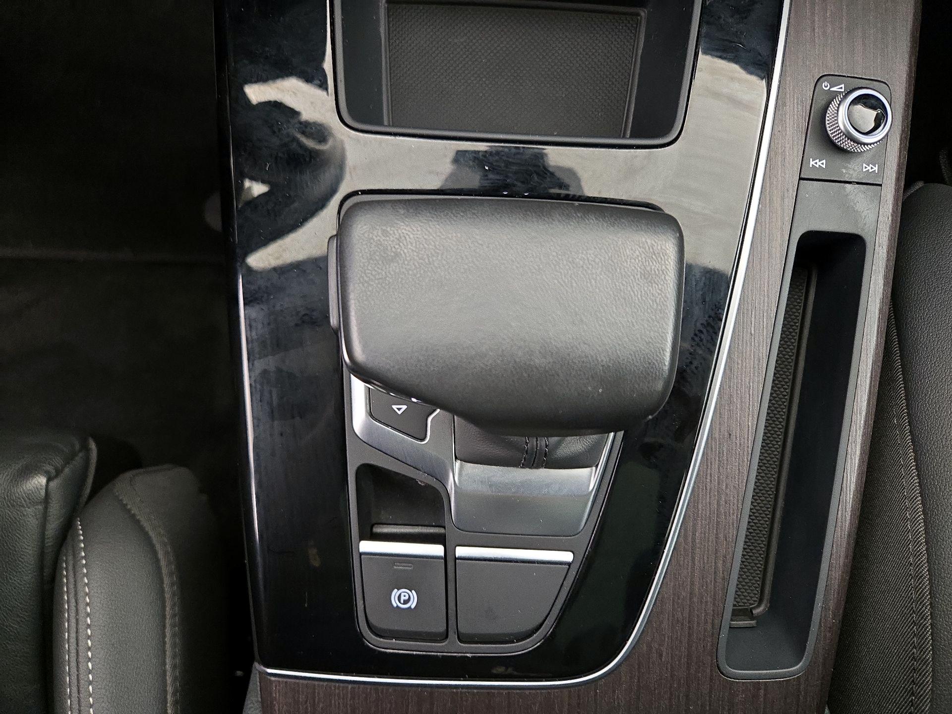 Thumbnail: 2023 Audi Q5 - 17