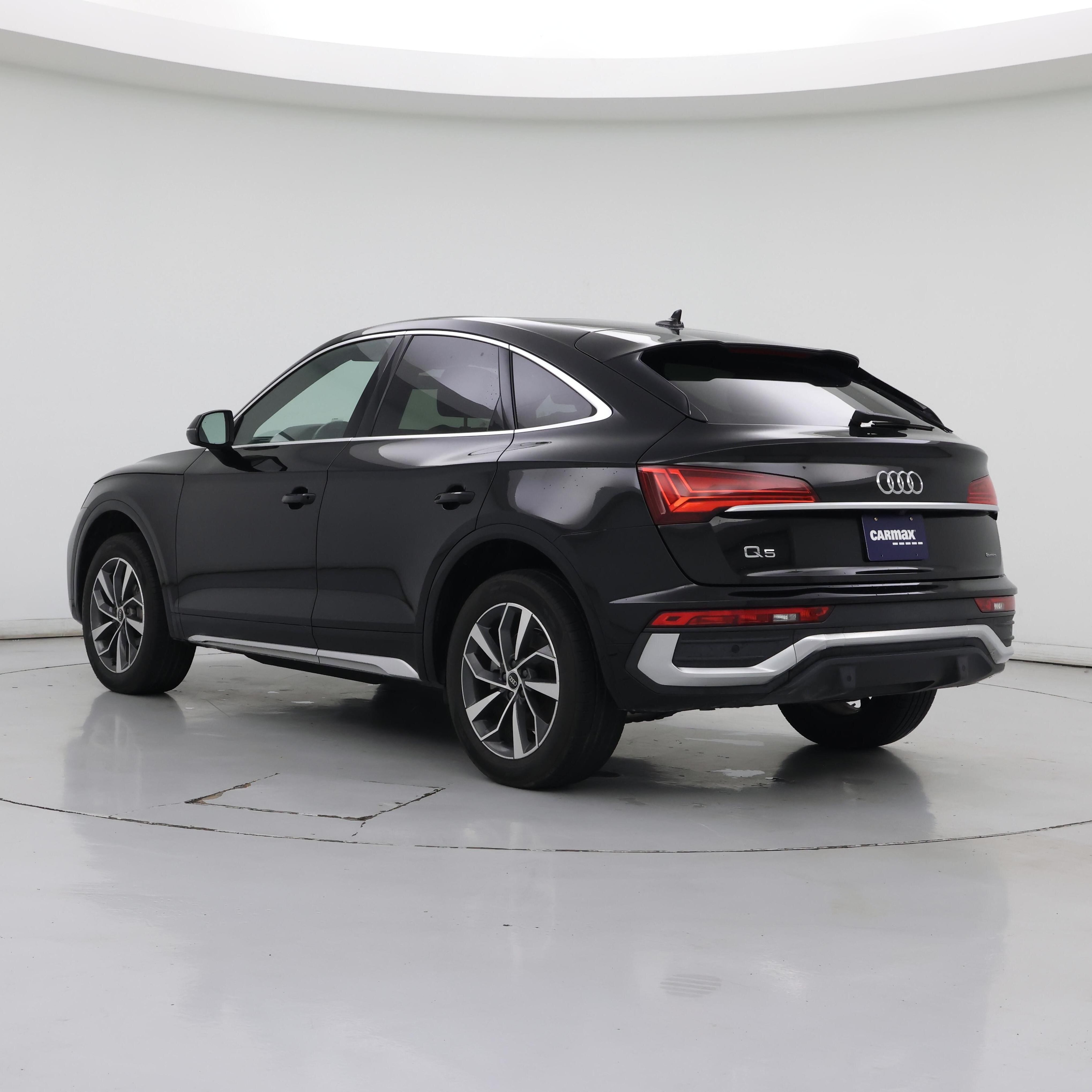 Thumbnail: 2023 Audi Q5 - 2