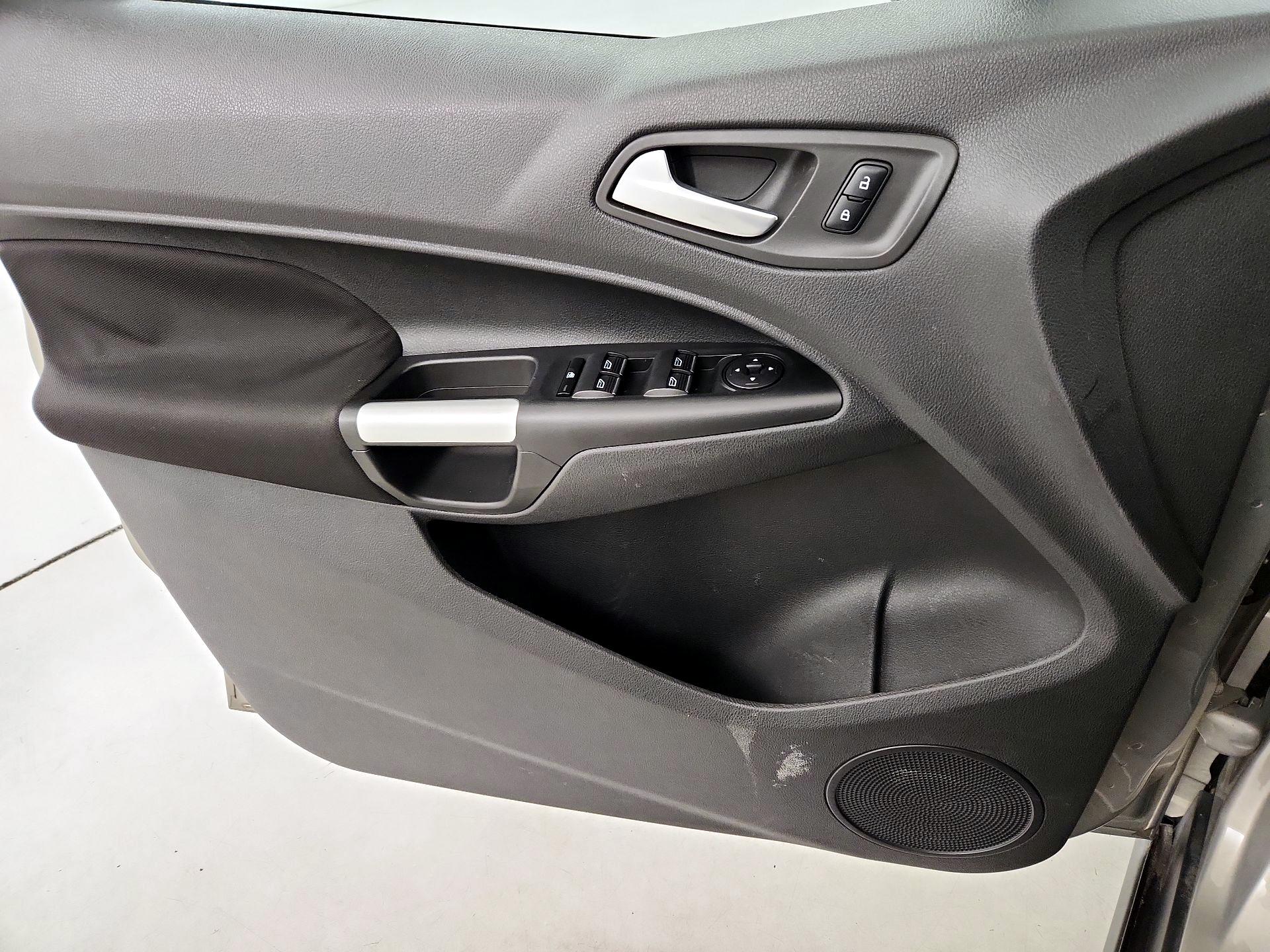 Thumbnail: 2016 Ford Transit Series - 12