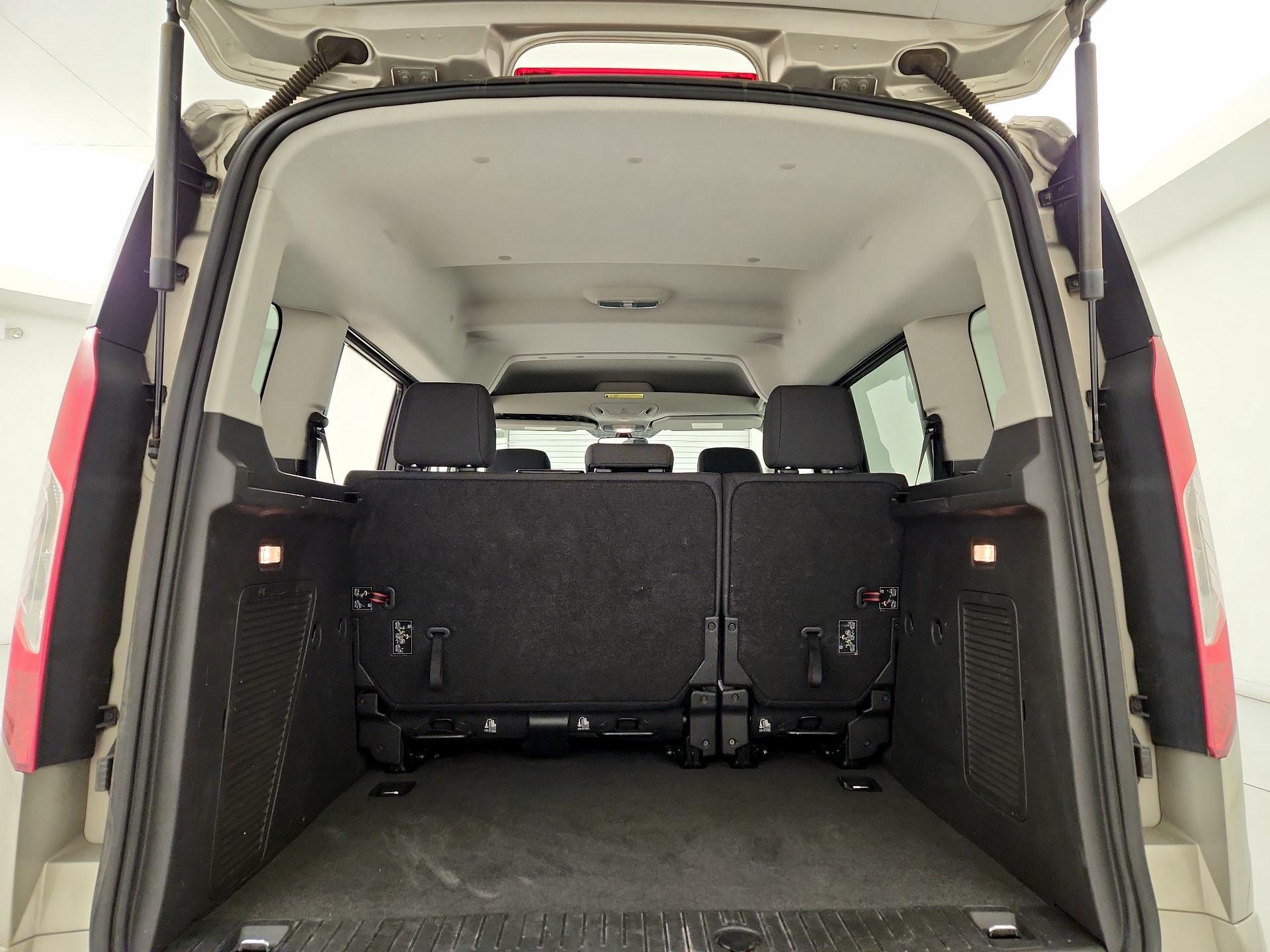 Thumbnail: 2016 Ford Transit Series - 20