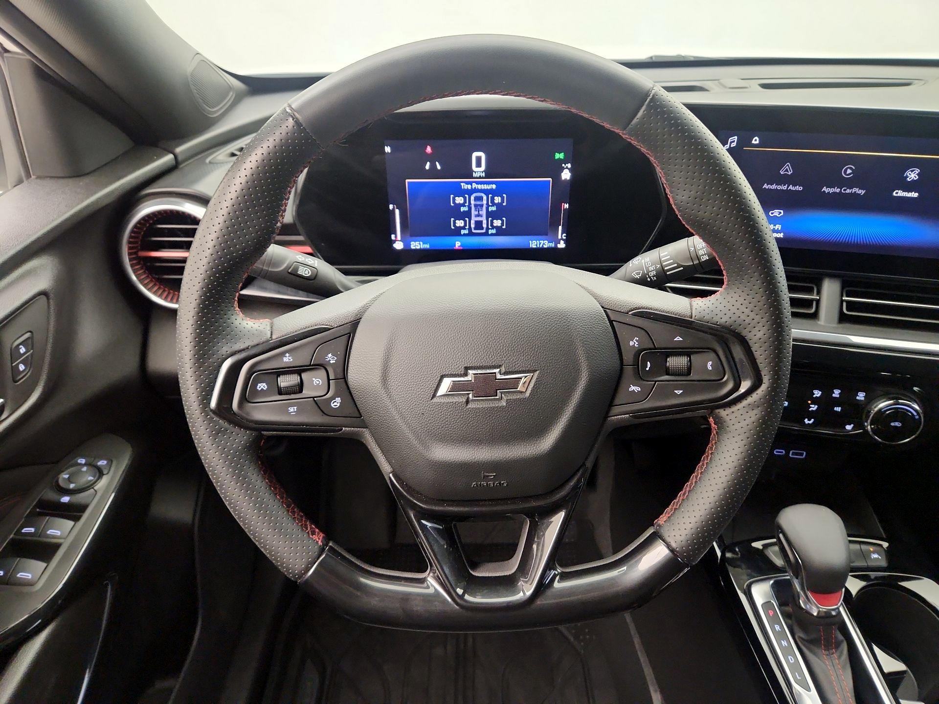 Thumbnail: 2025 Chevrolet Trax - 10