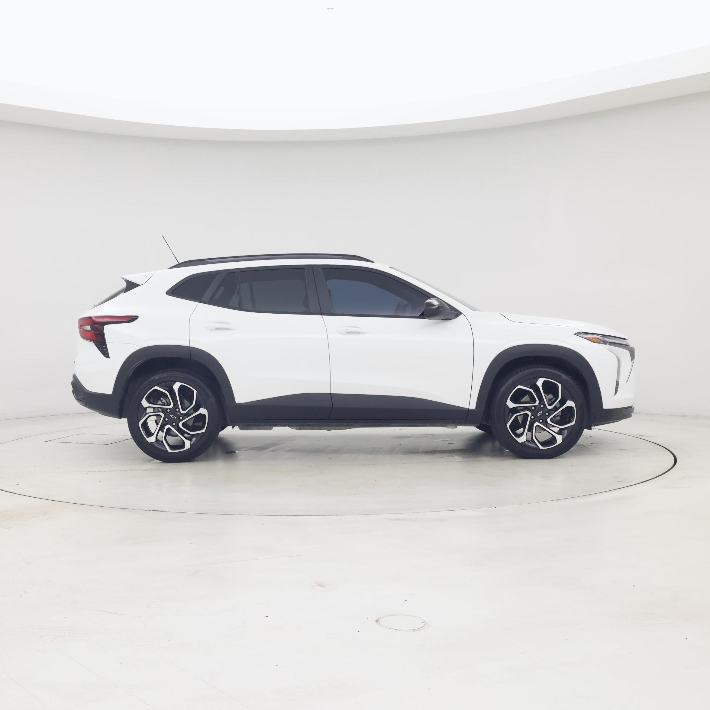 Thumbnail: 2025 Chevrolet Trax - 7