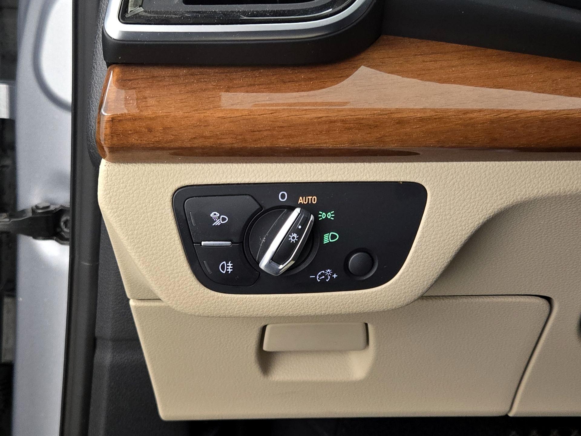 Thumbnail: 2022 Audi Q5 - 13