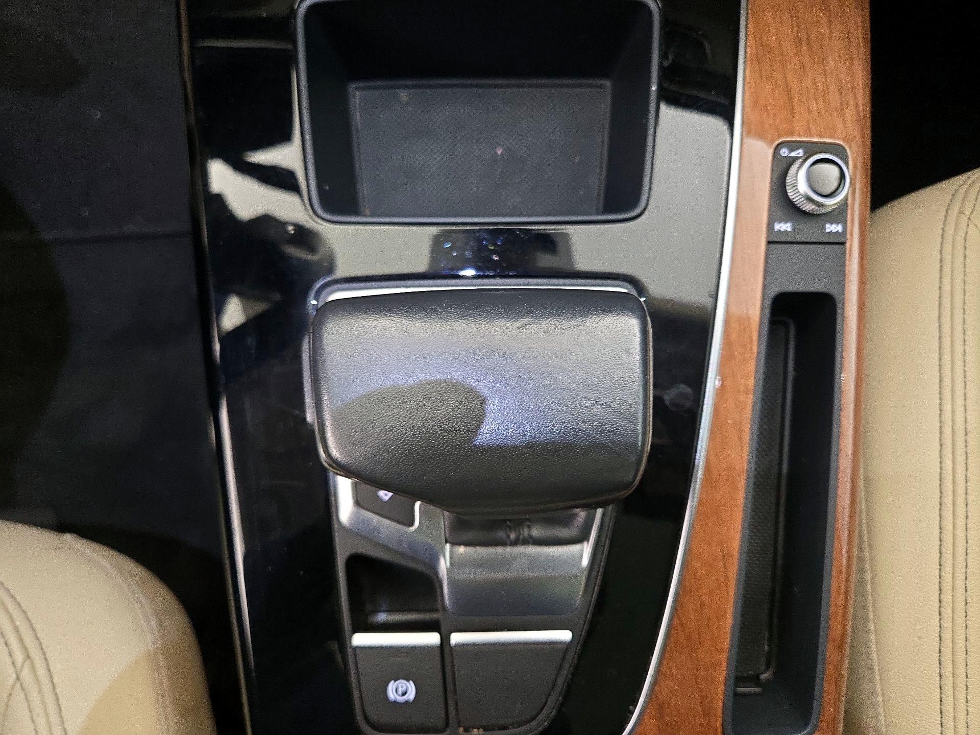 Thumbnail: 2022 Audi Q5 - 17