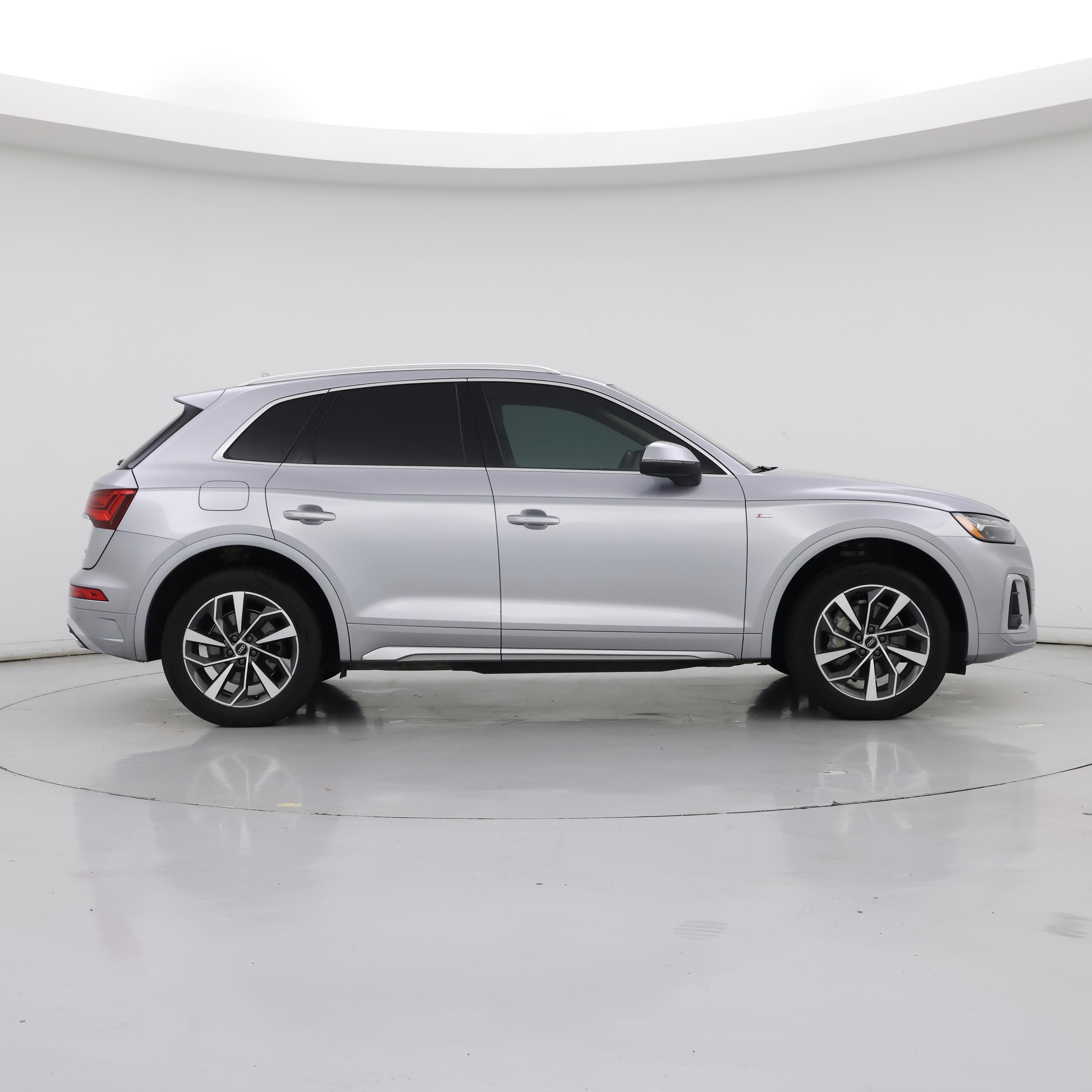 Thumbnail: 2022 Audi Q5 - 7