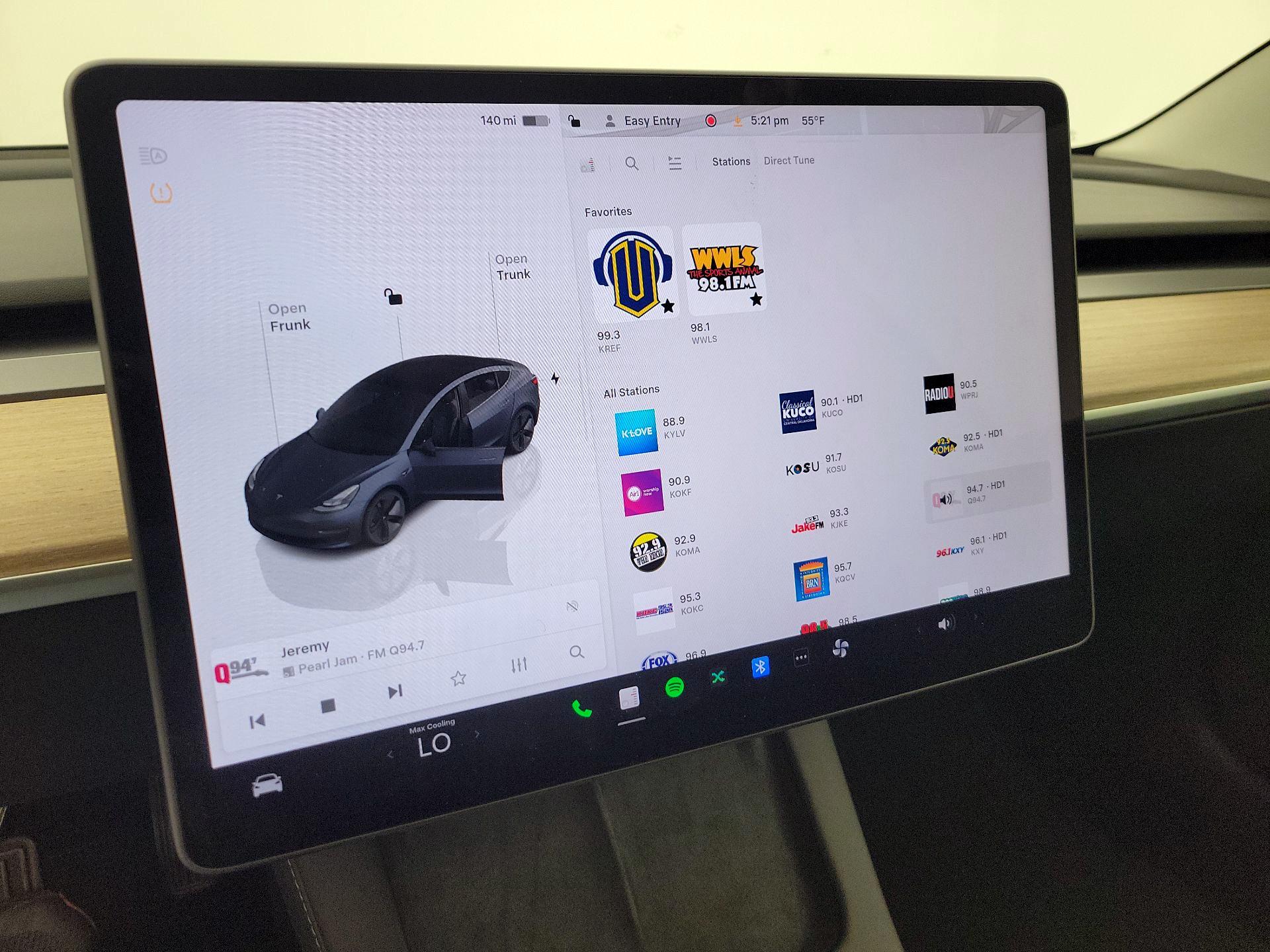 Thumbnail: 2023 Tesla Model 3 - 15