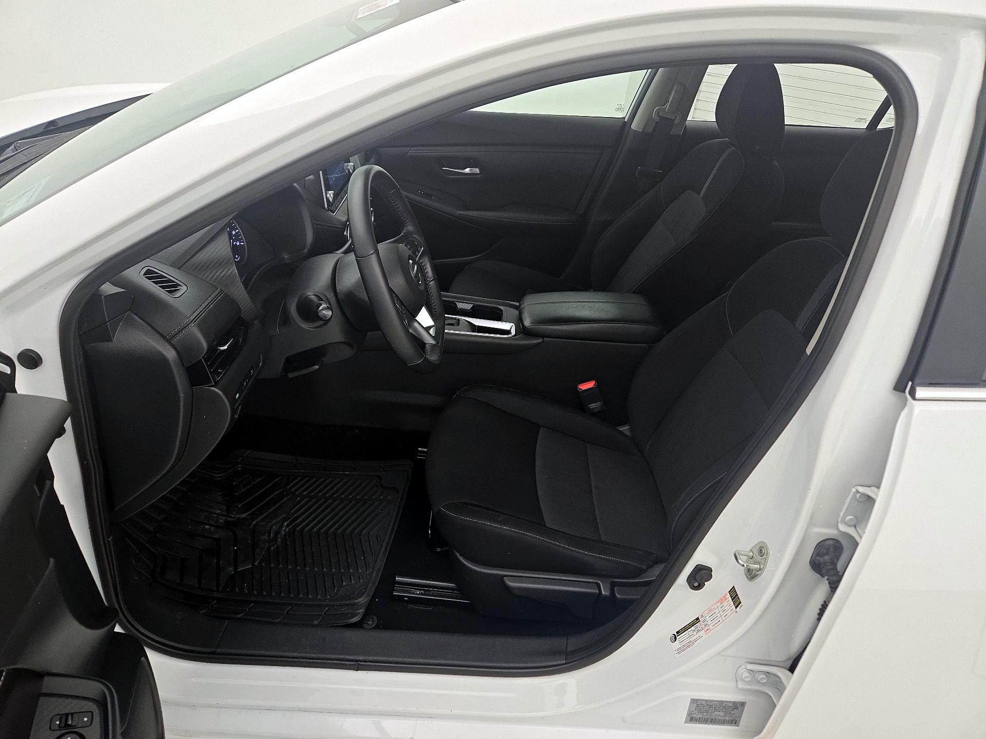 Thumbnail: 2021 Nissan Sentra - 11