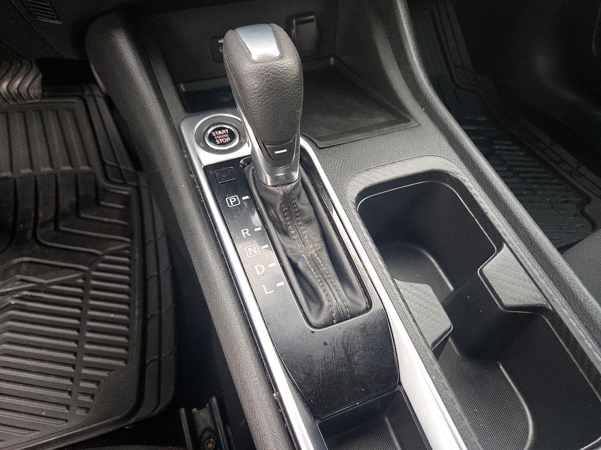 Thumbnail: 2021 Nissan Sentra - 17