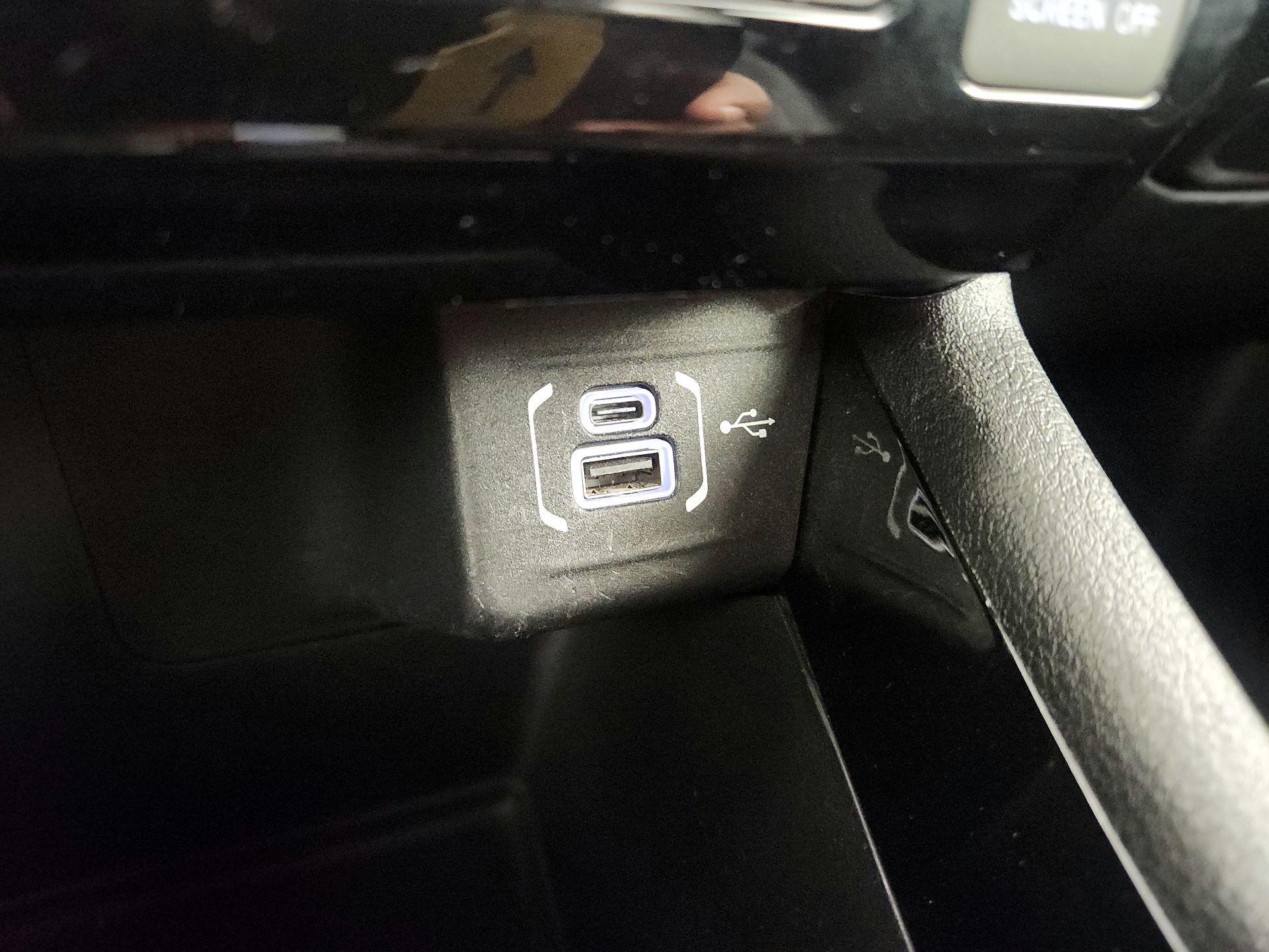 Thumbnail: 2024 Jeep Compass - 18