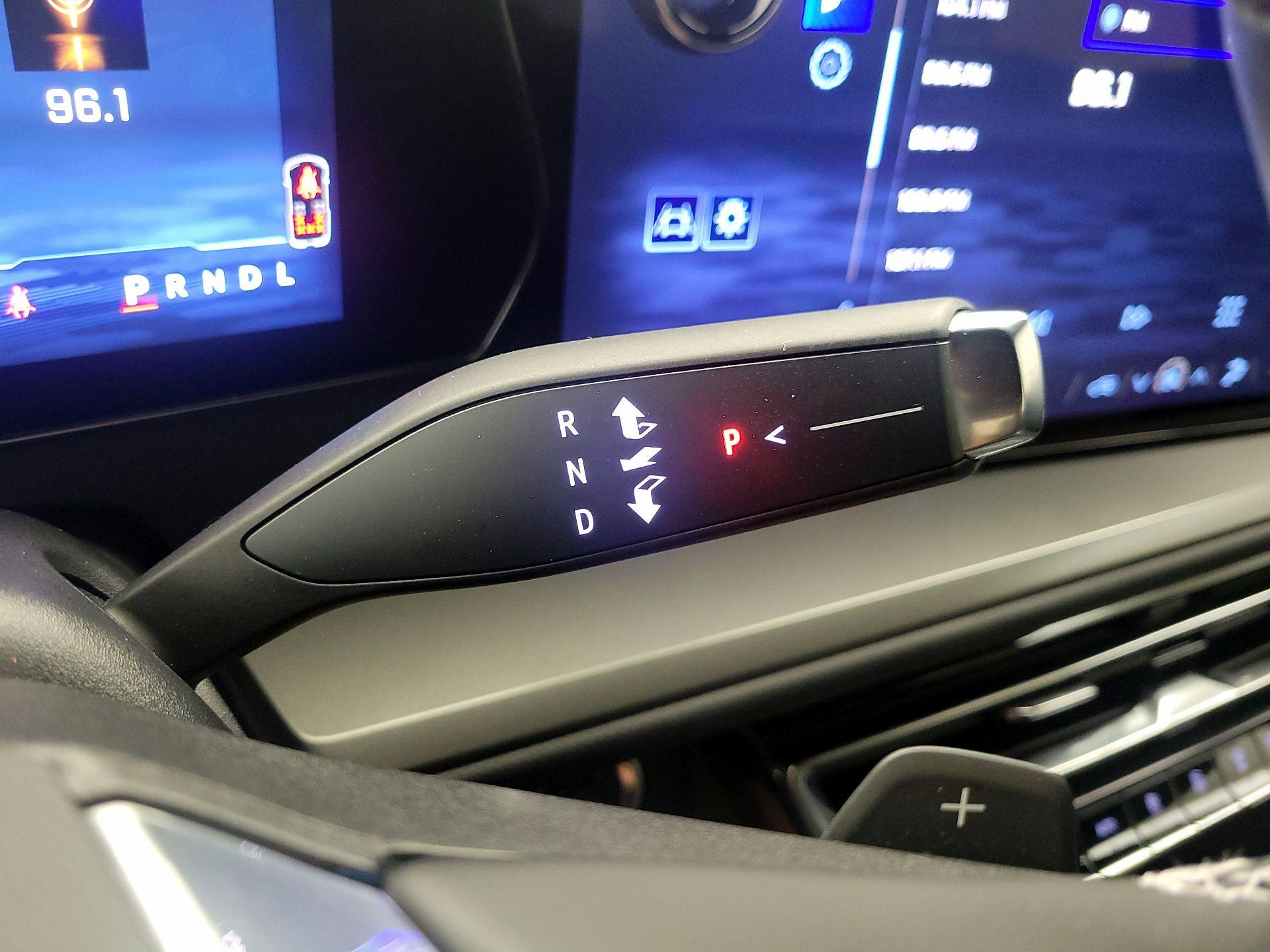 Thumbnail: 2025 Chevrolet Traverse - 16