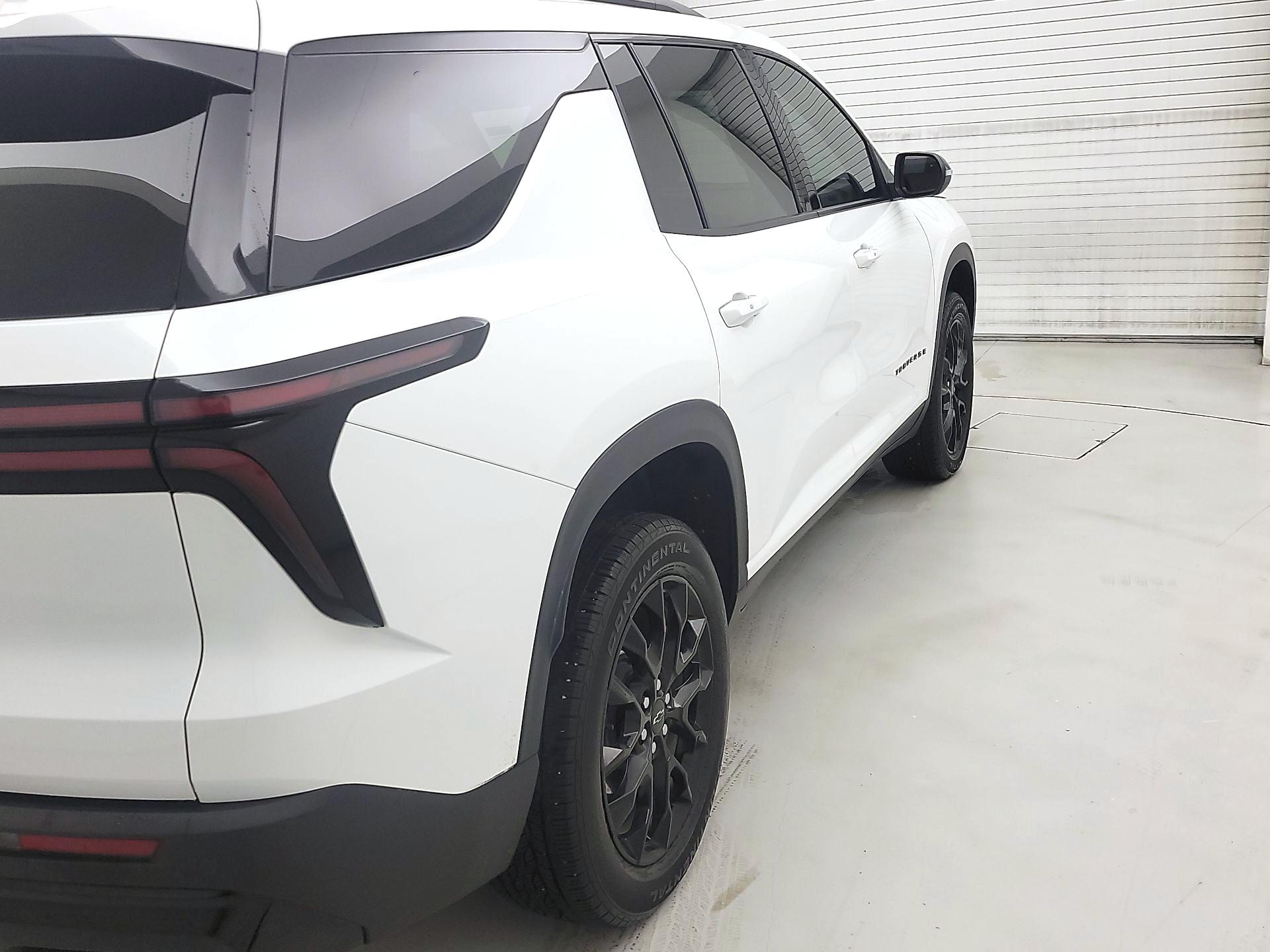 Thumbnail: 2025 Chevrolet Traverse - 5