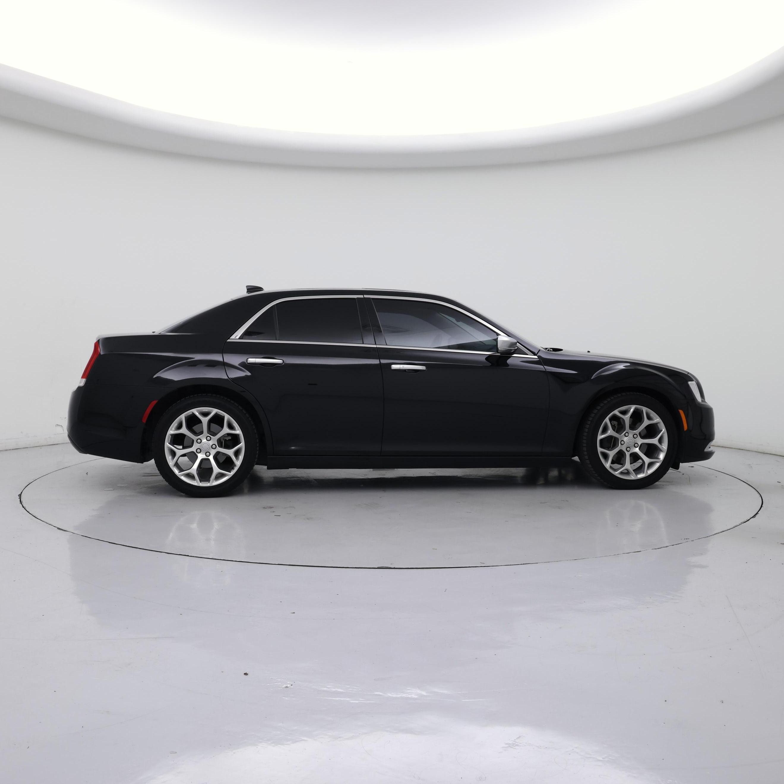 Thumbnail: 2016 Chrysler 300 - 7