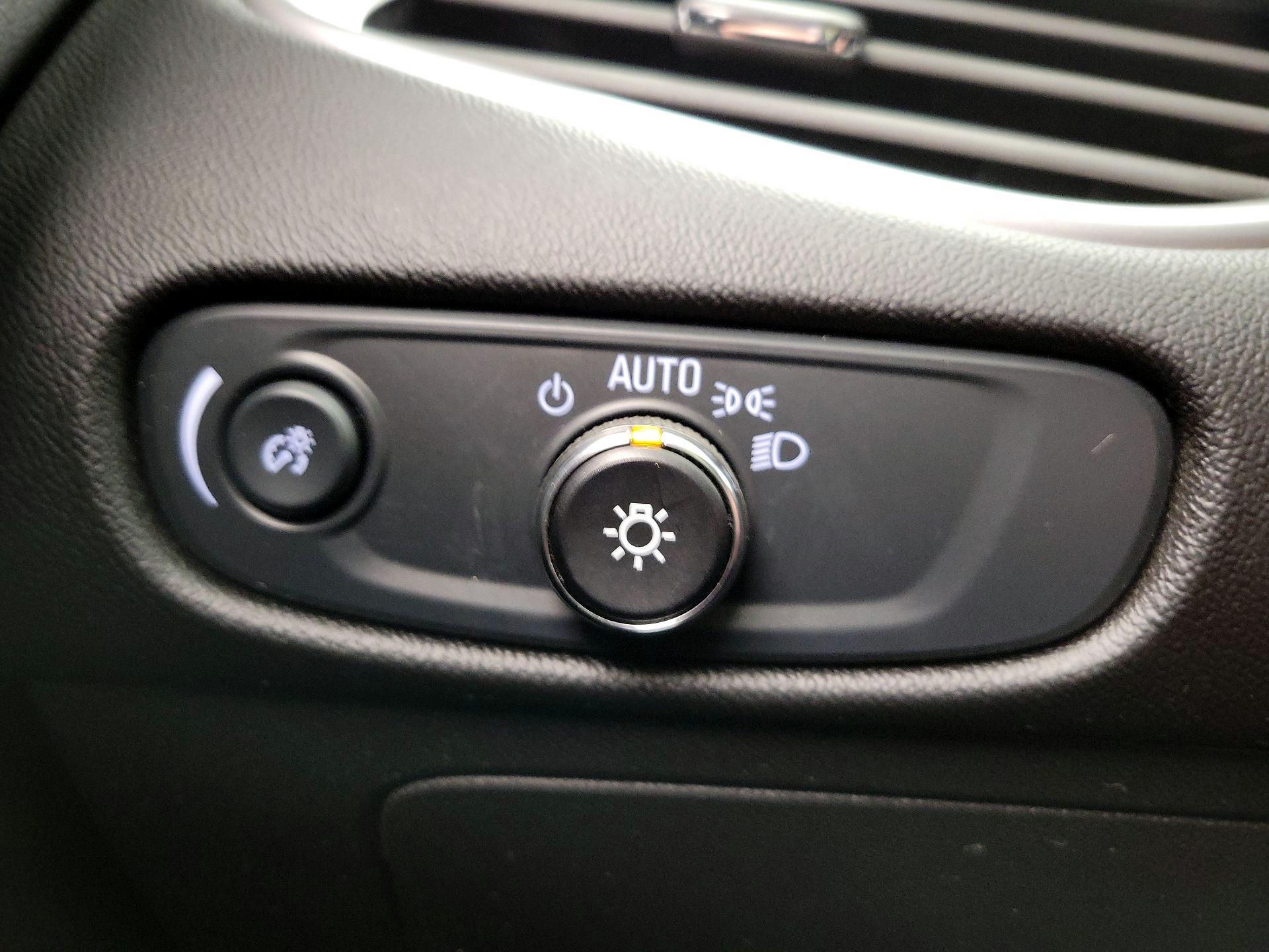 Thumbnail: 2024 Chevrolet Malibu - 13