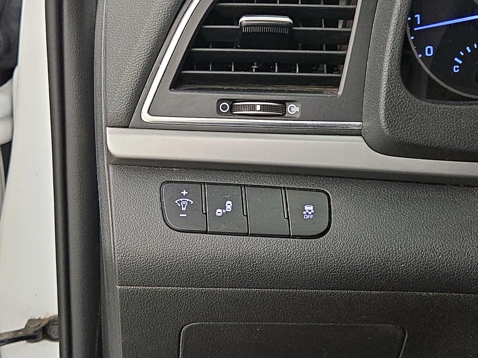2018 Hyundai Elantra Value Edition - Photo 14
